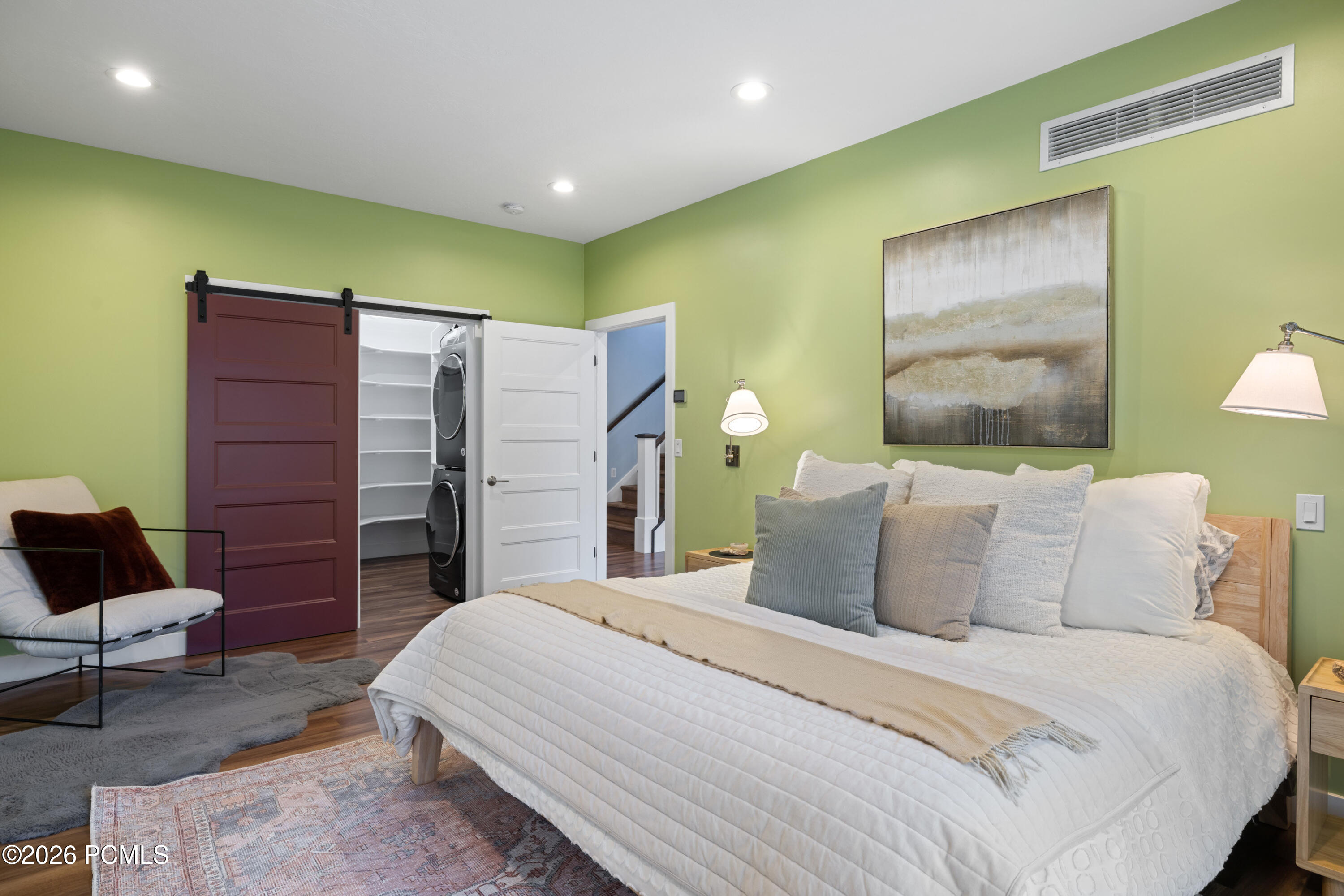 1263 E Chapman Court