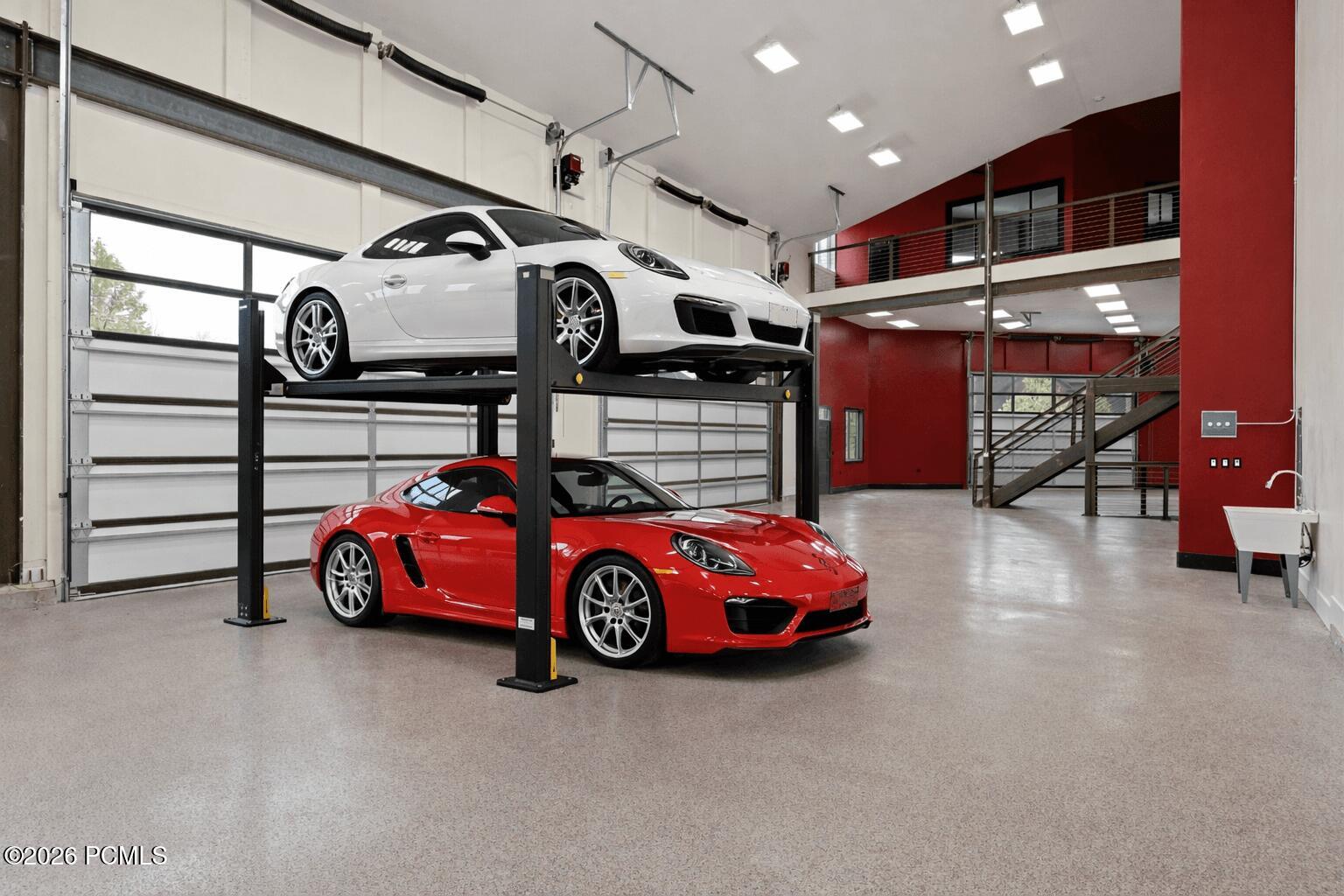 1263 E Chapman Court