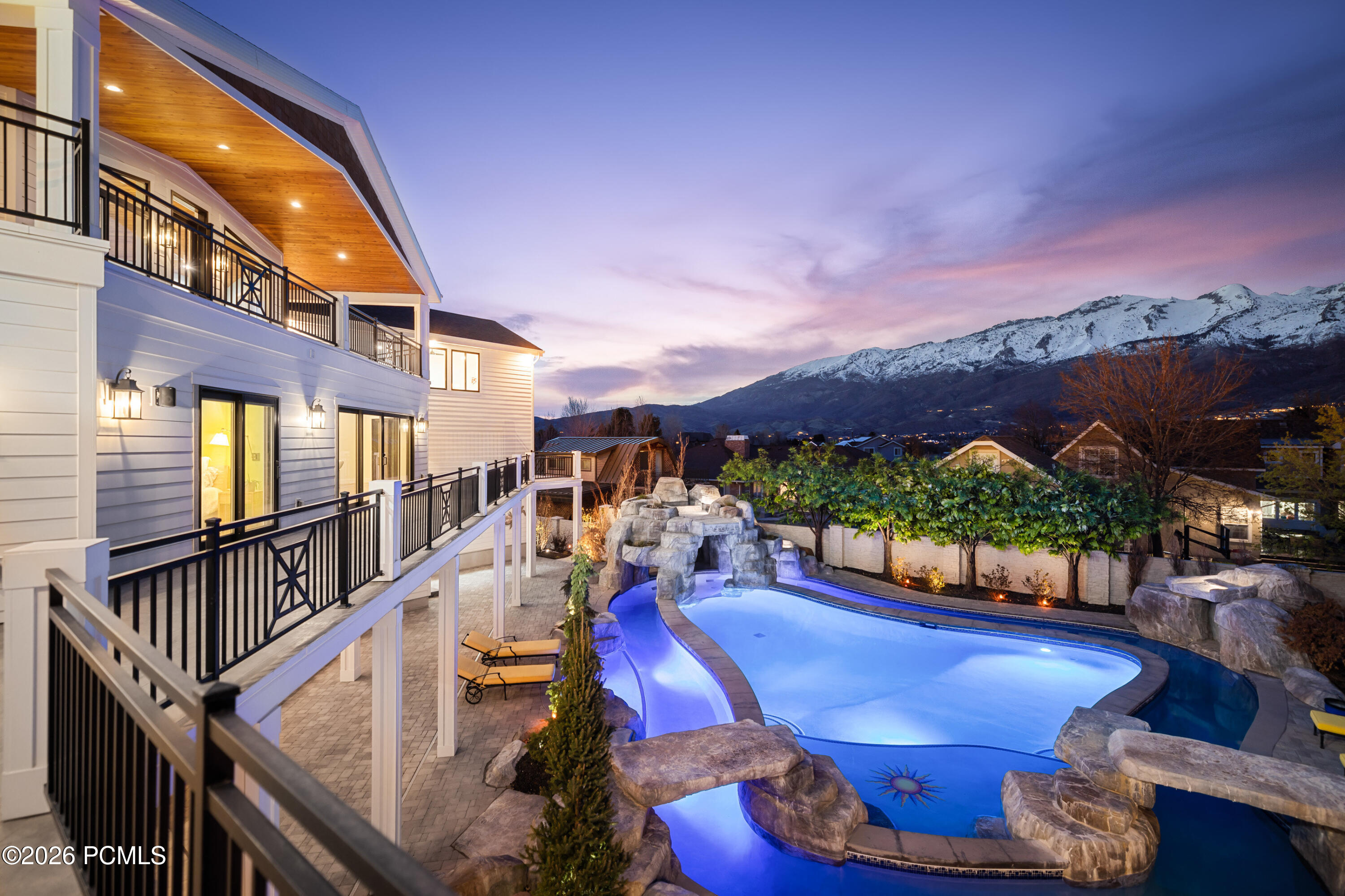 1263 E Chapman Court