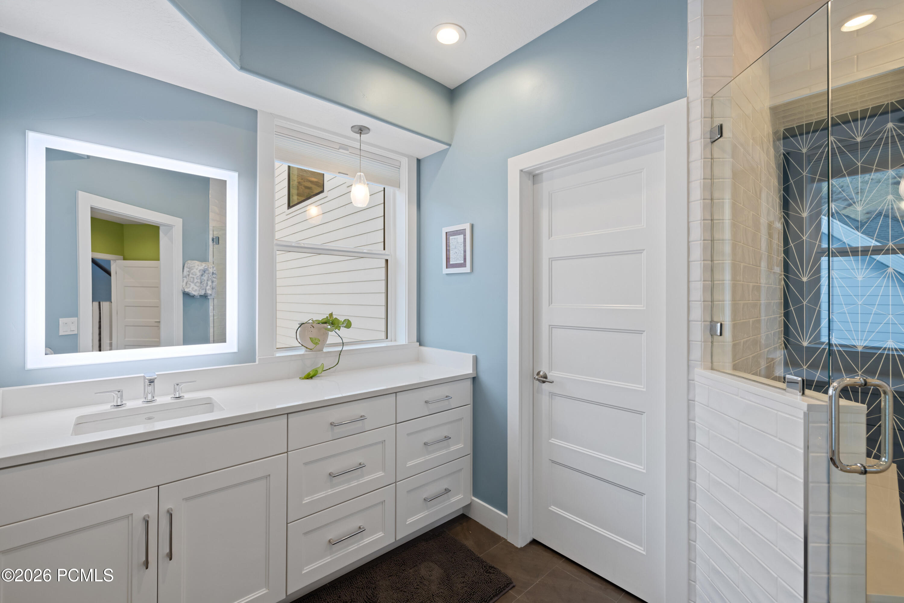 1263 E Chapman Court