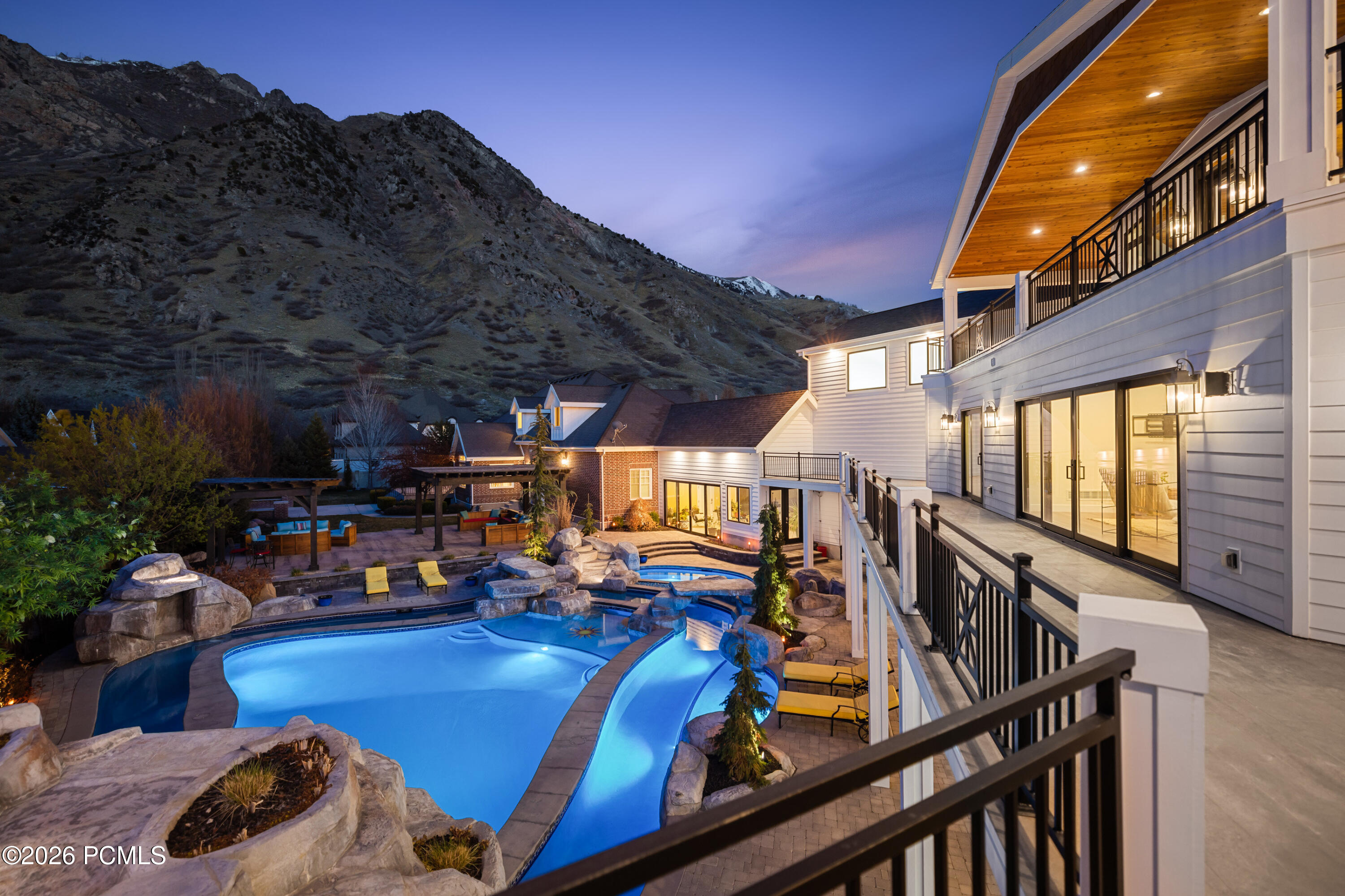 1263 E Chapman Court