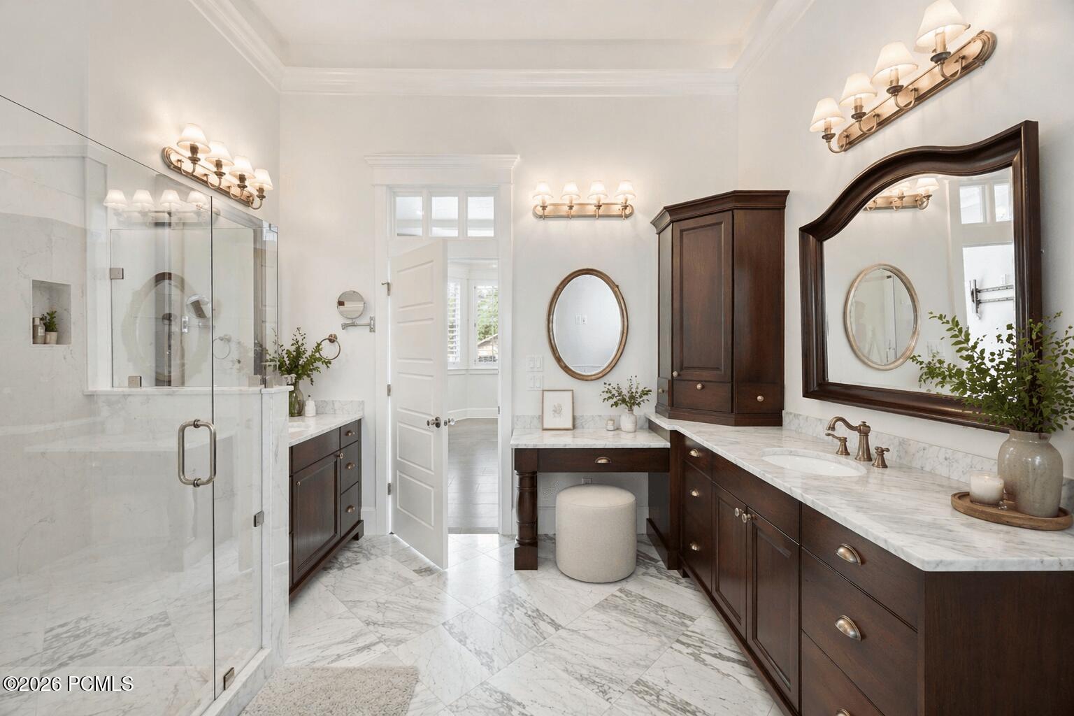 1263 E Chapman Court