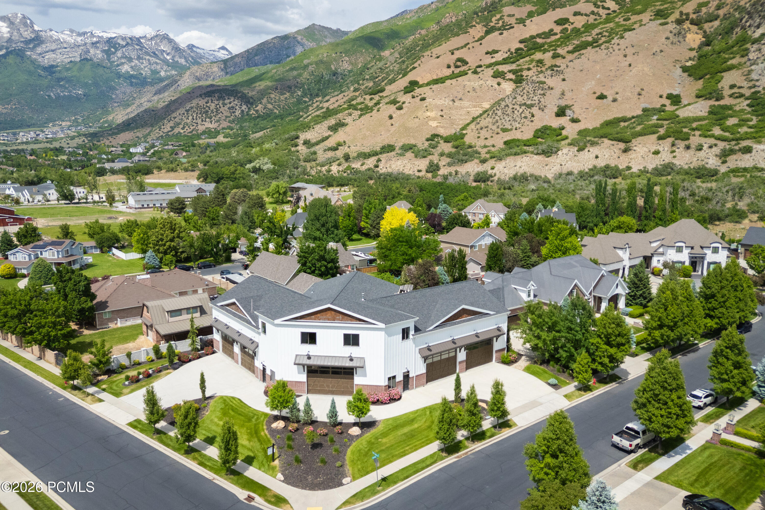 1263 E Chapman Court