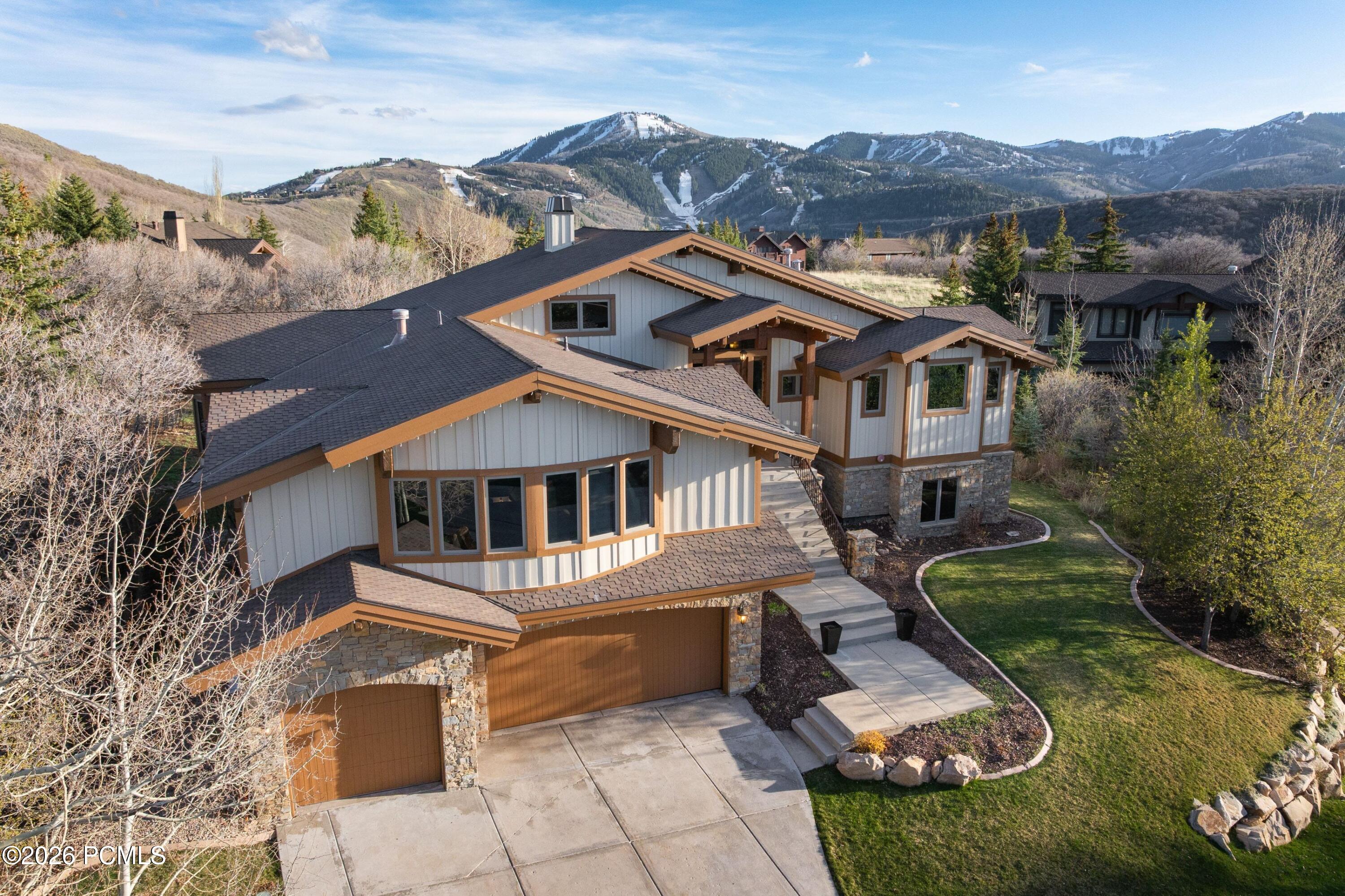 3665 Oakwood Drive