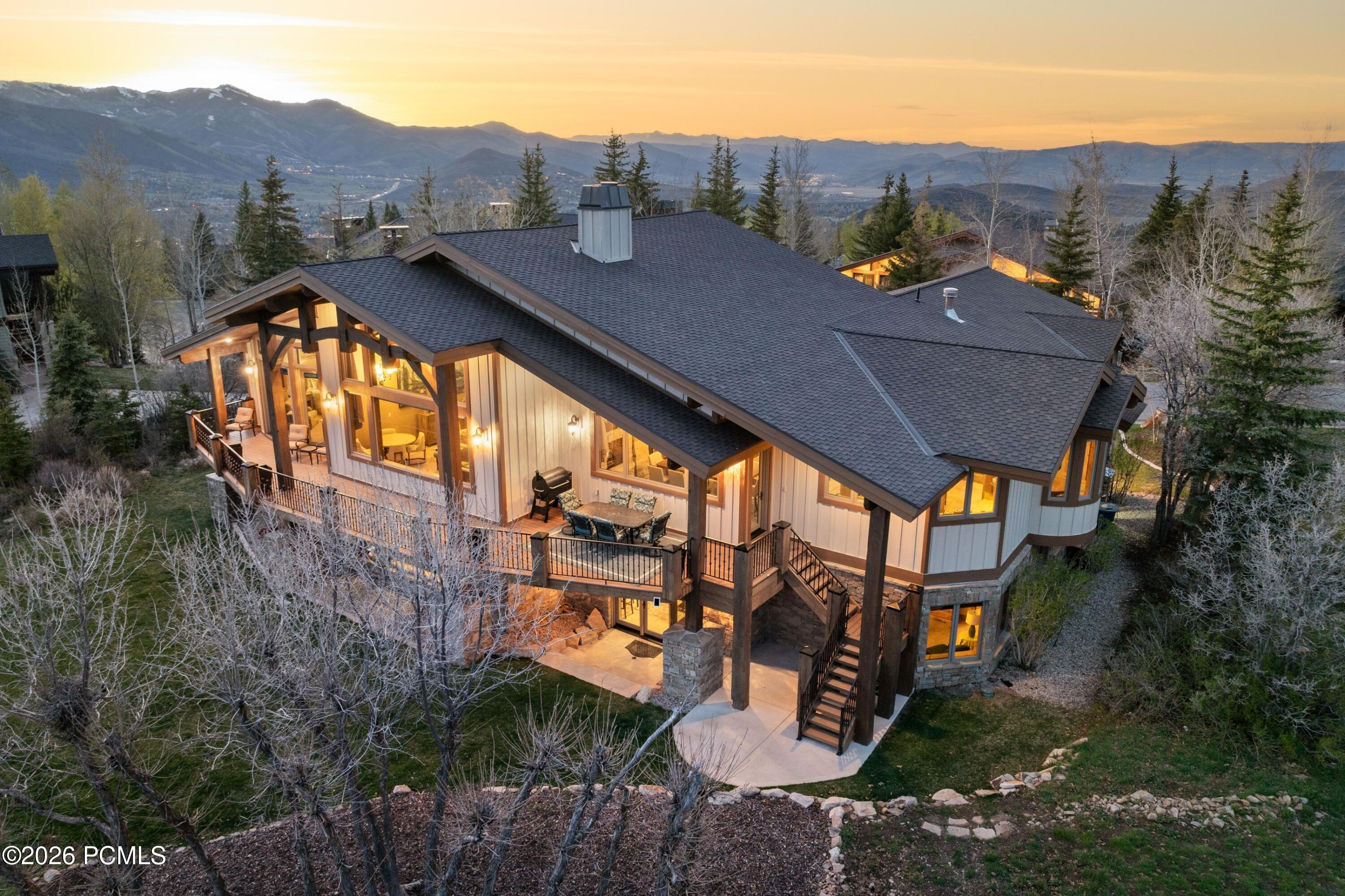 3665 Oakwood Drive