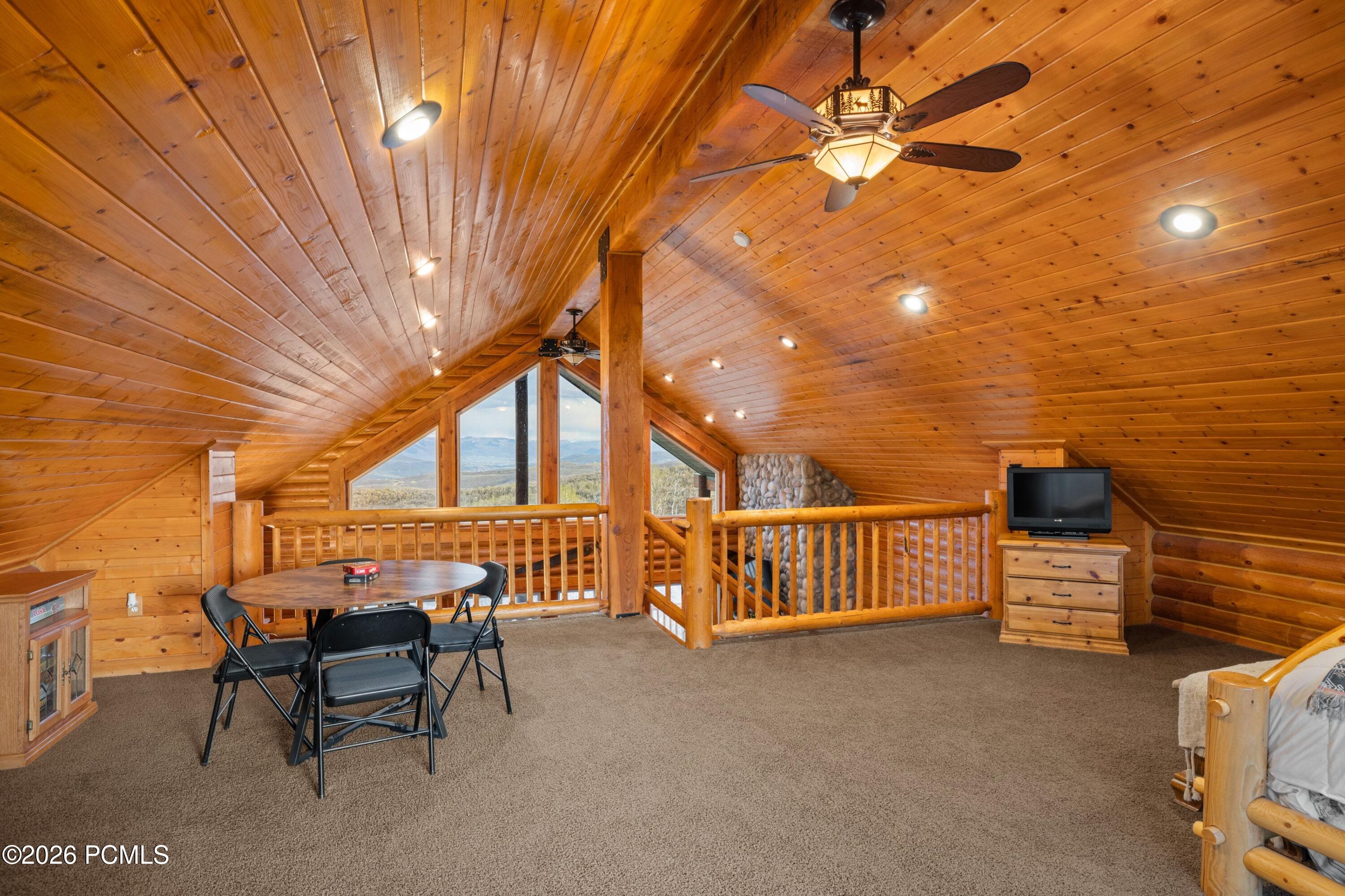 289 Porcupine Loop