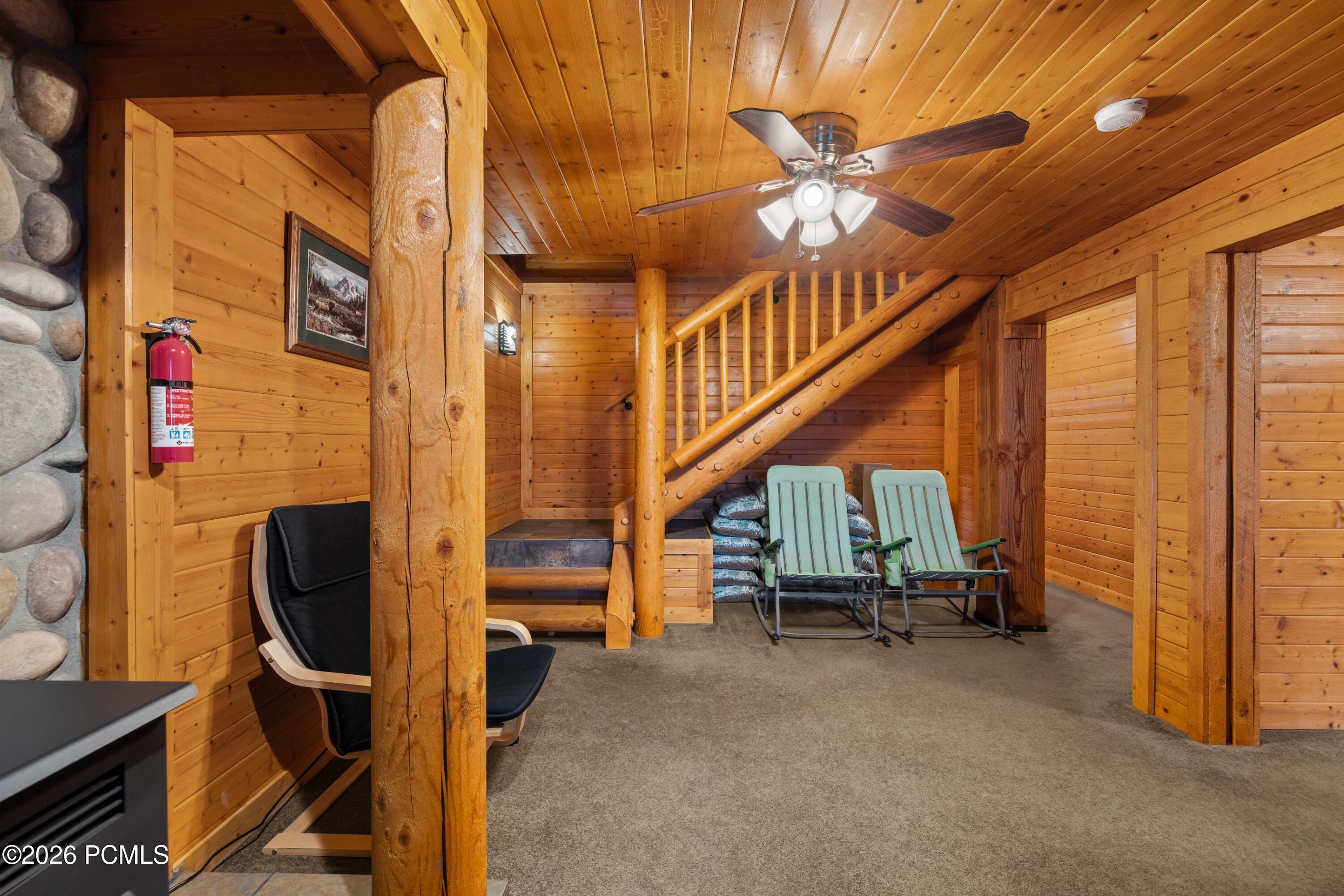 289 Porcupine Loop