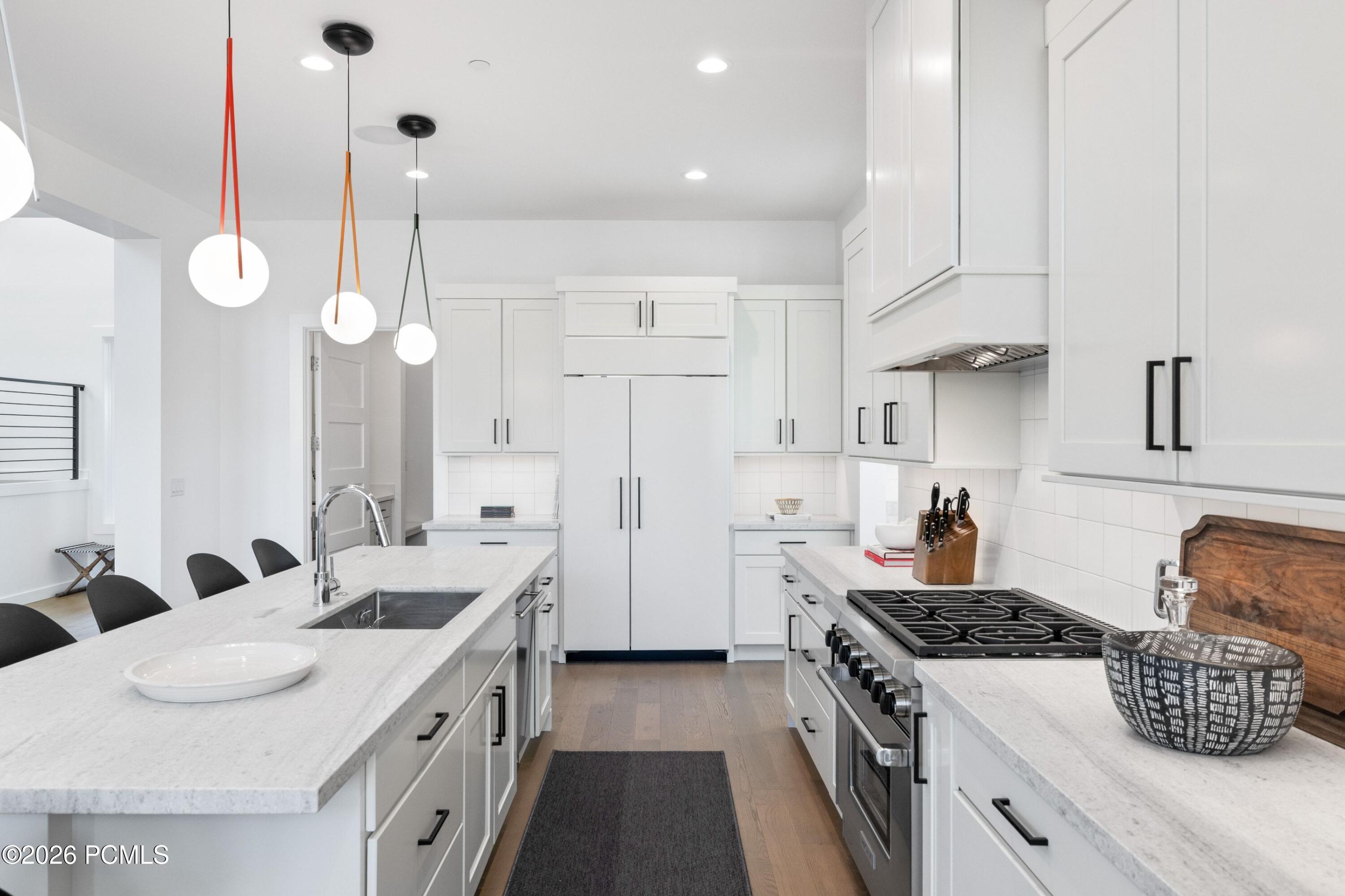 1747 E Thompson Peak Circle