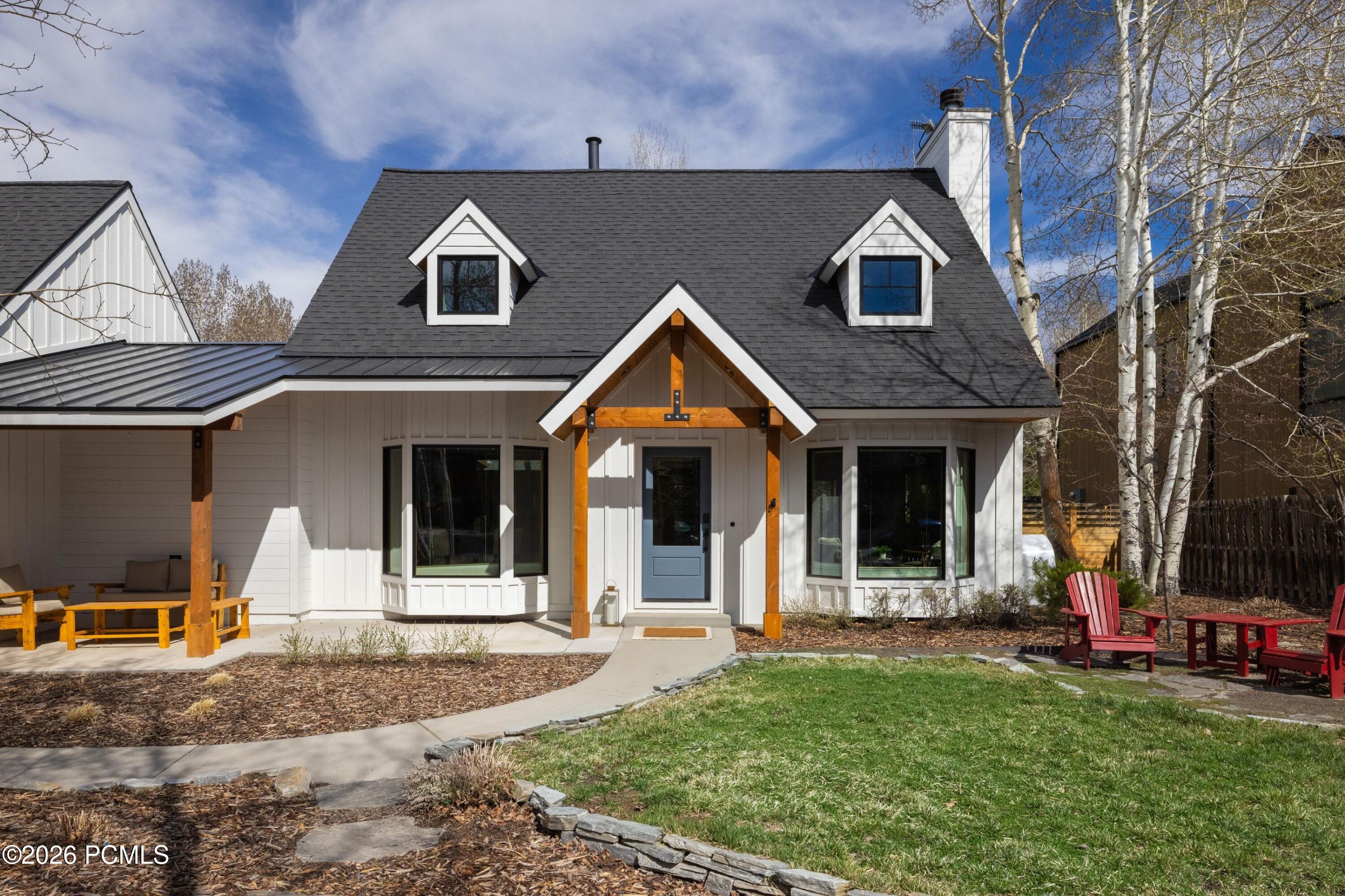2554 Little Kate Road