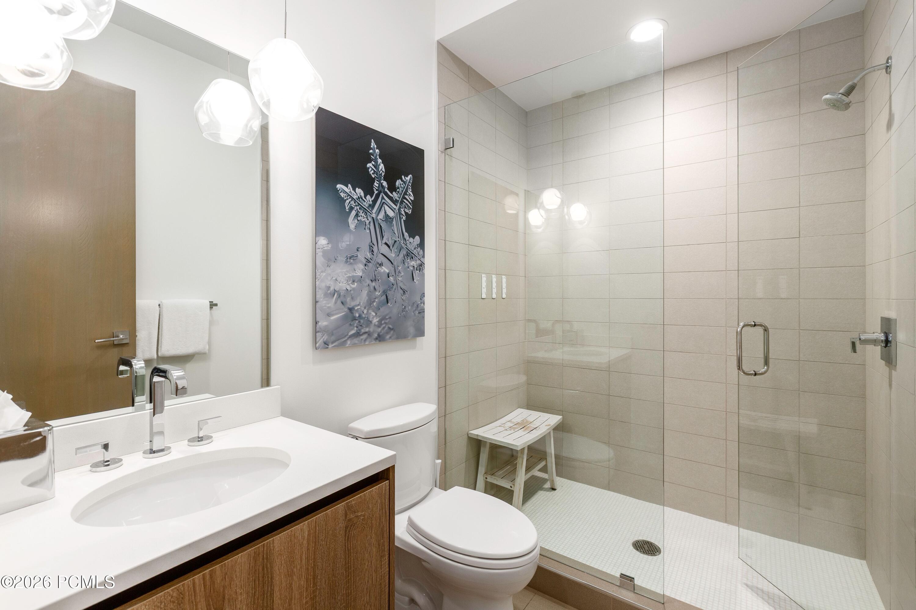 2752 W High Mountain Road 902