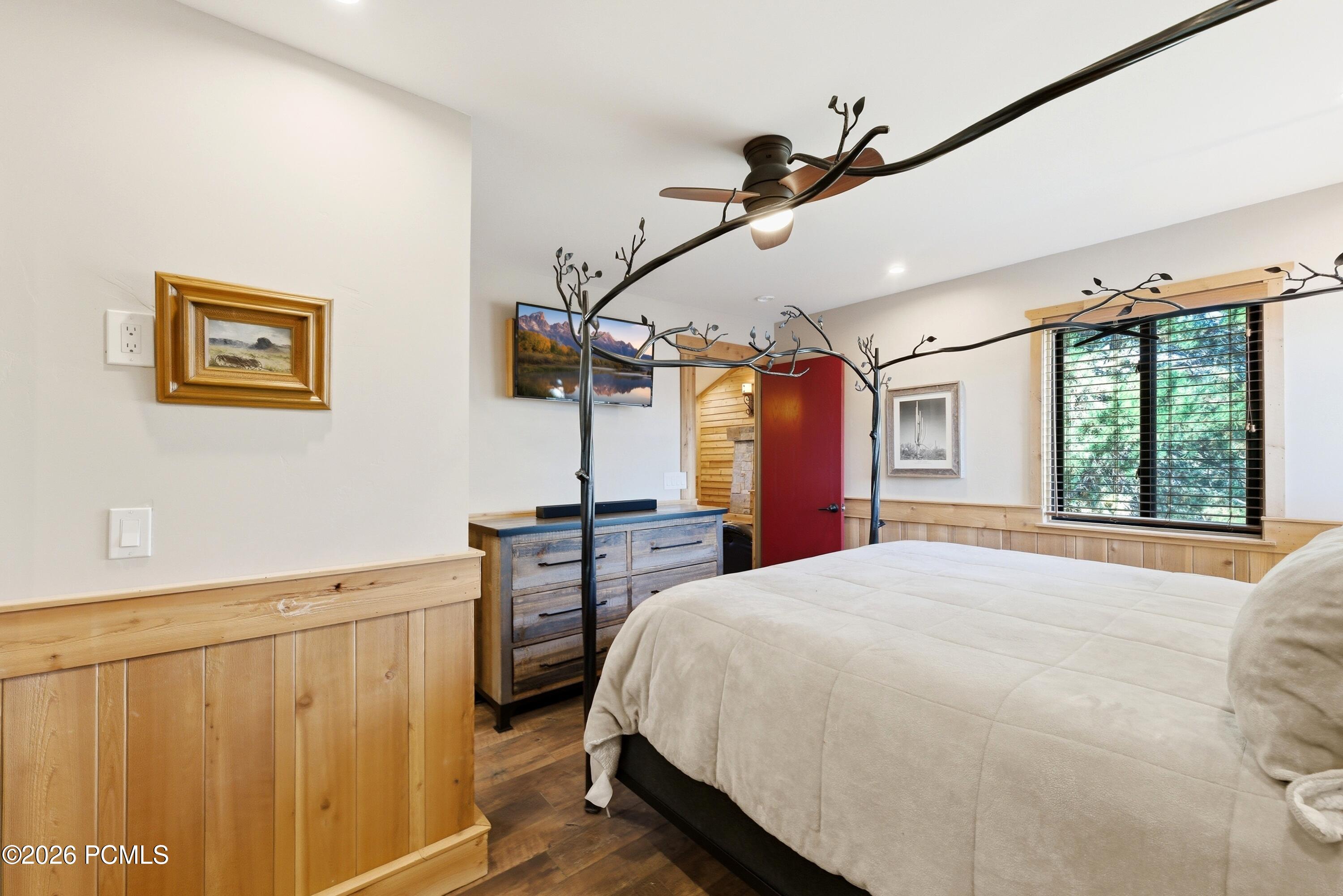 1924 W Frostwood Boulevard 27-A
