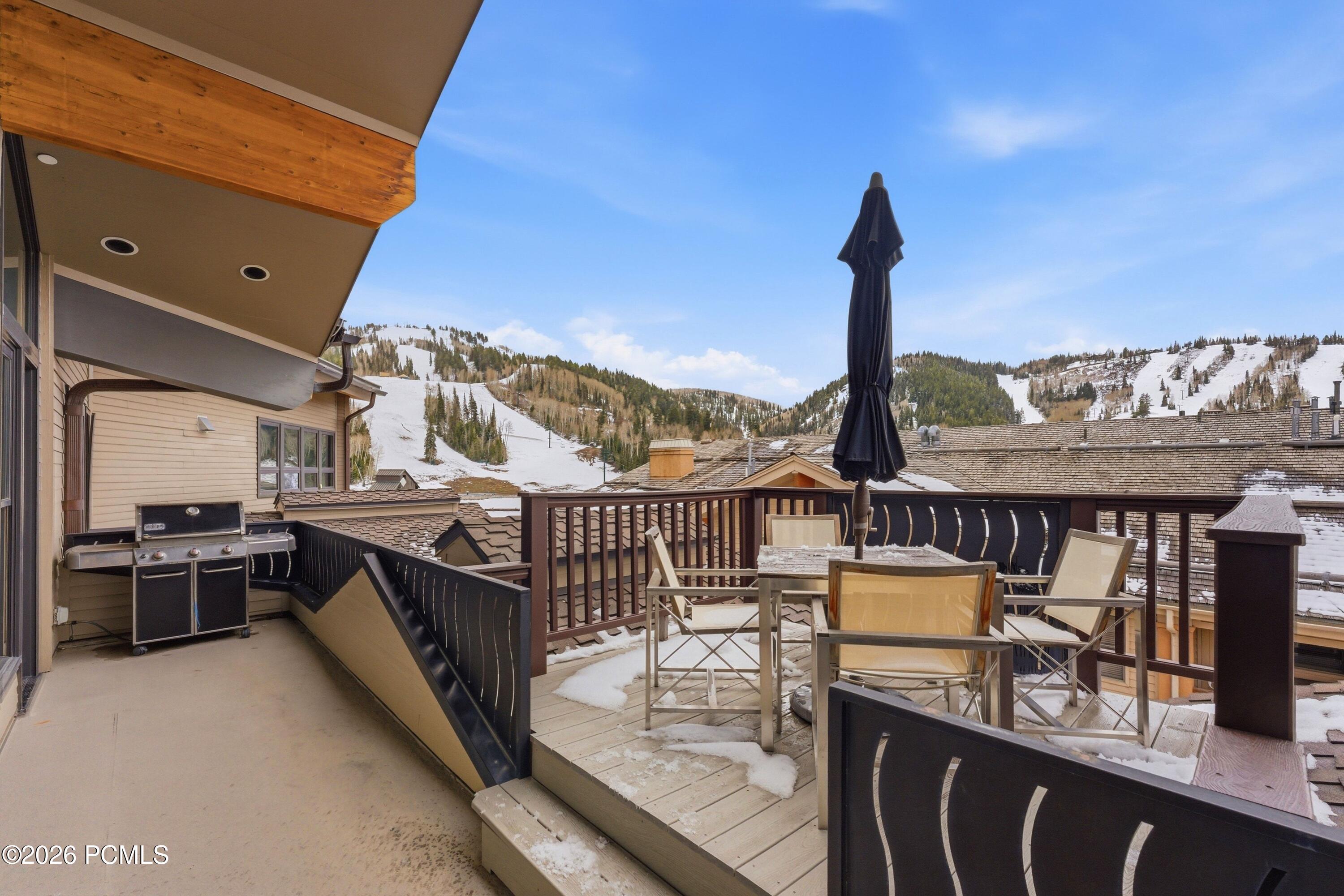7620 Royal Street 402