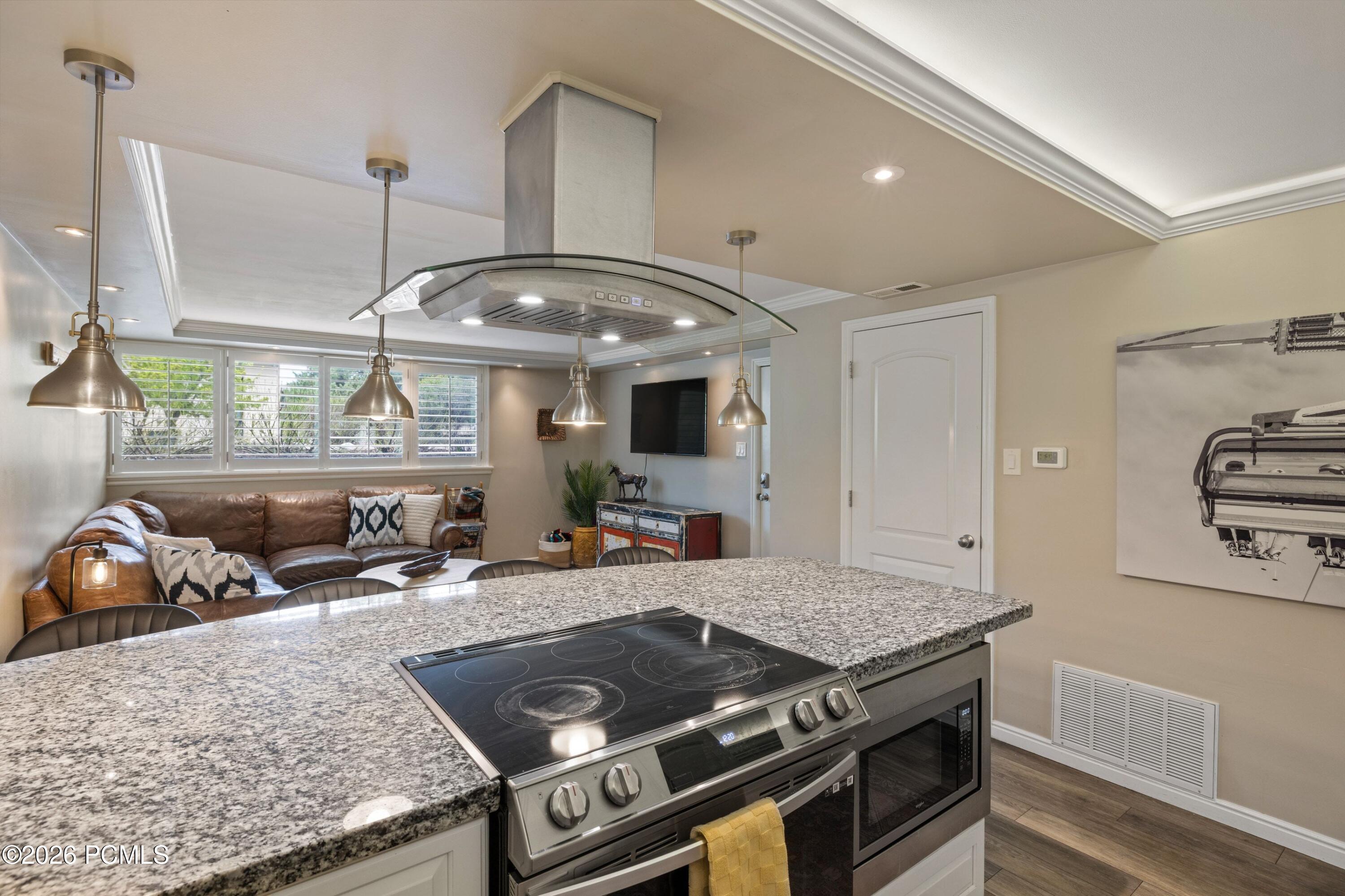1150 Deer Valley Drive 1061