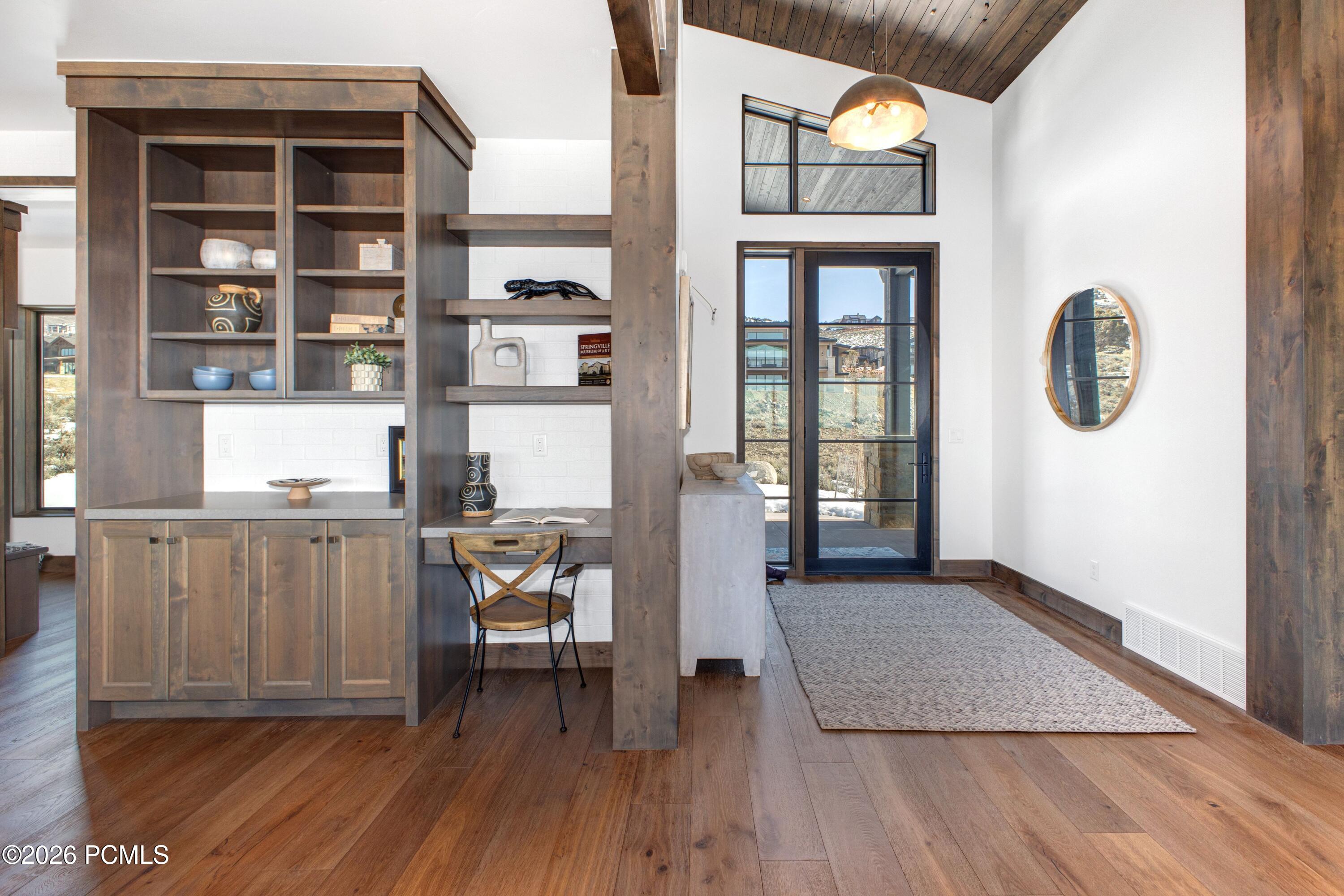 1282 N Chimney Rock Road