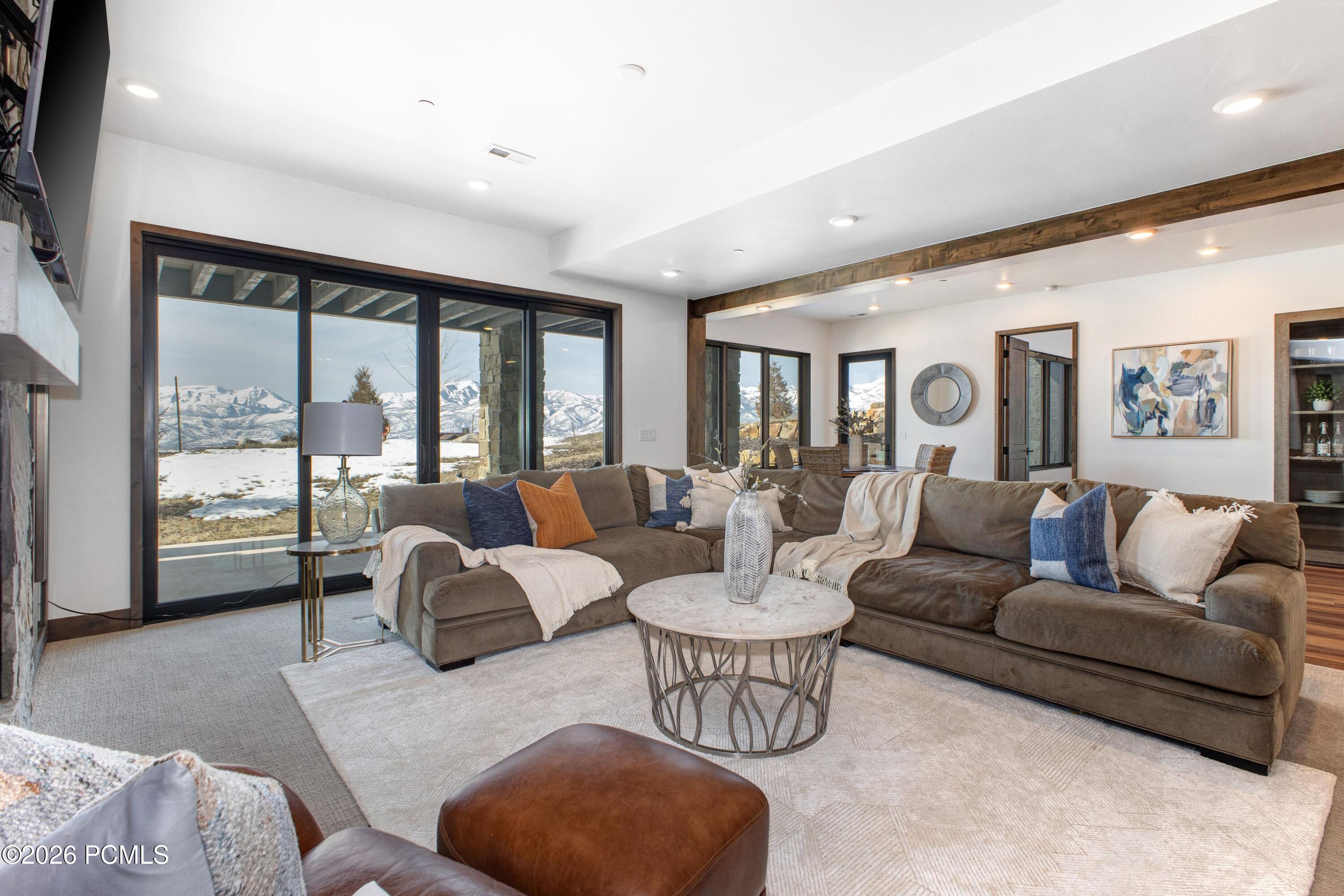 1282 N Chimney Rock Road