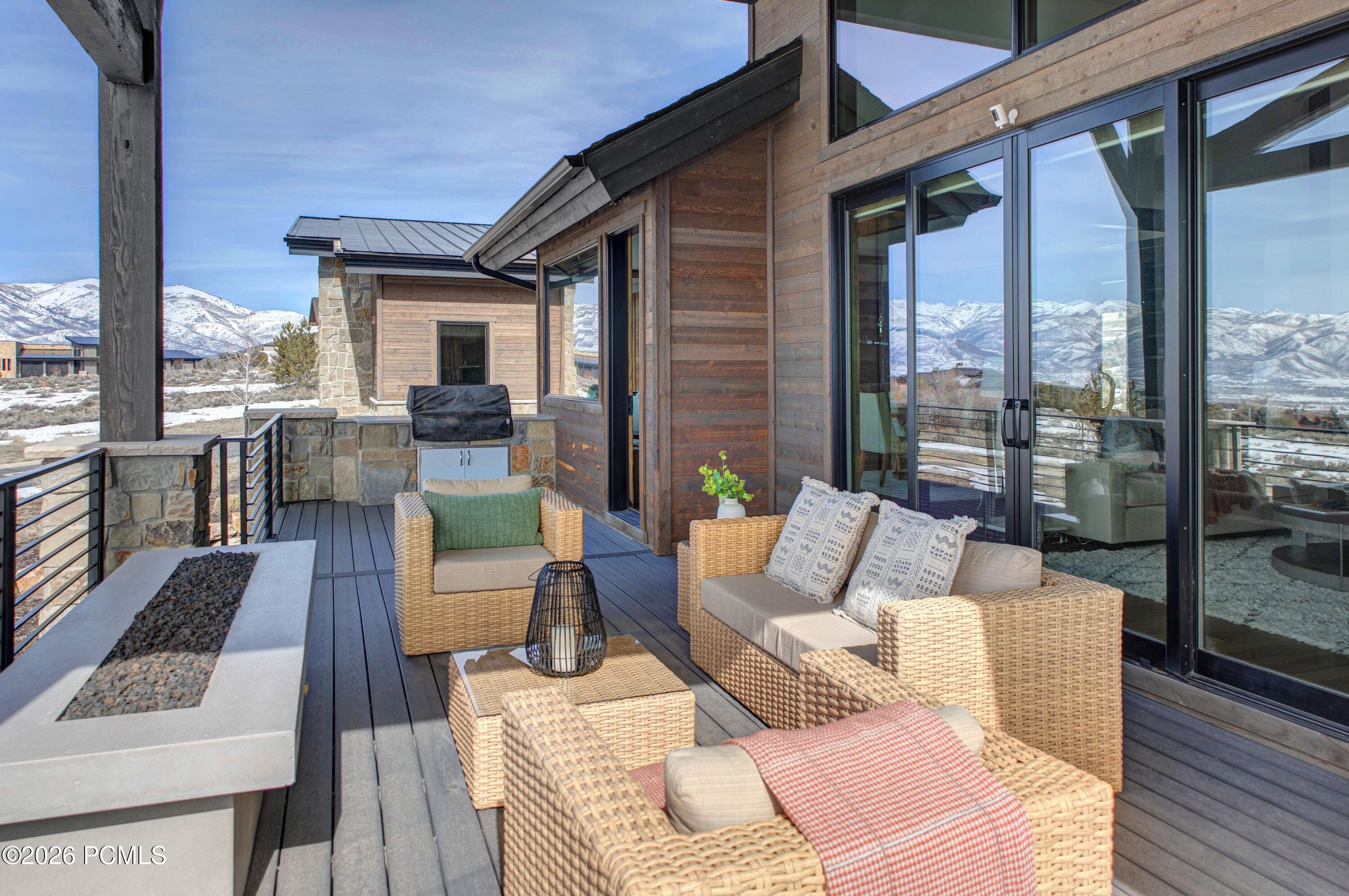 1282 N Chimney Rock Road
