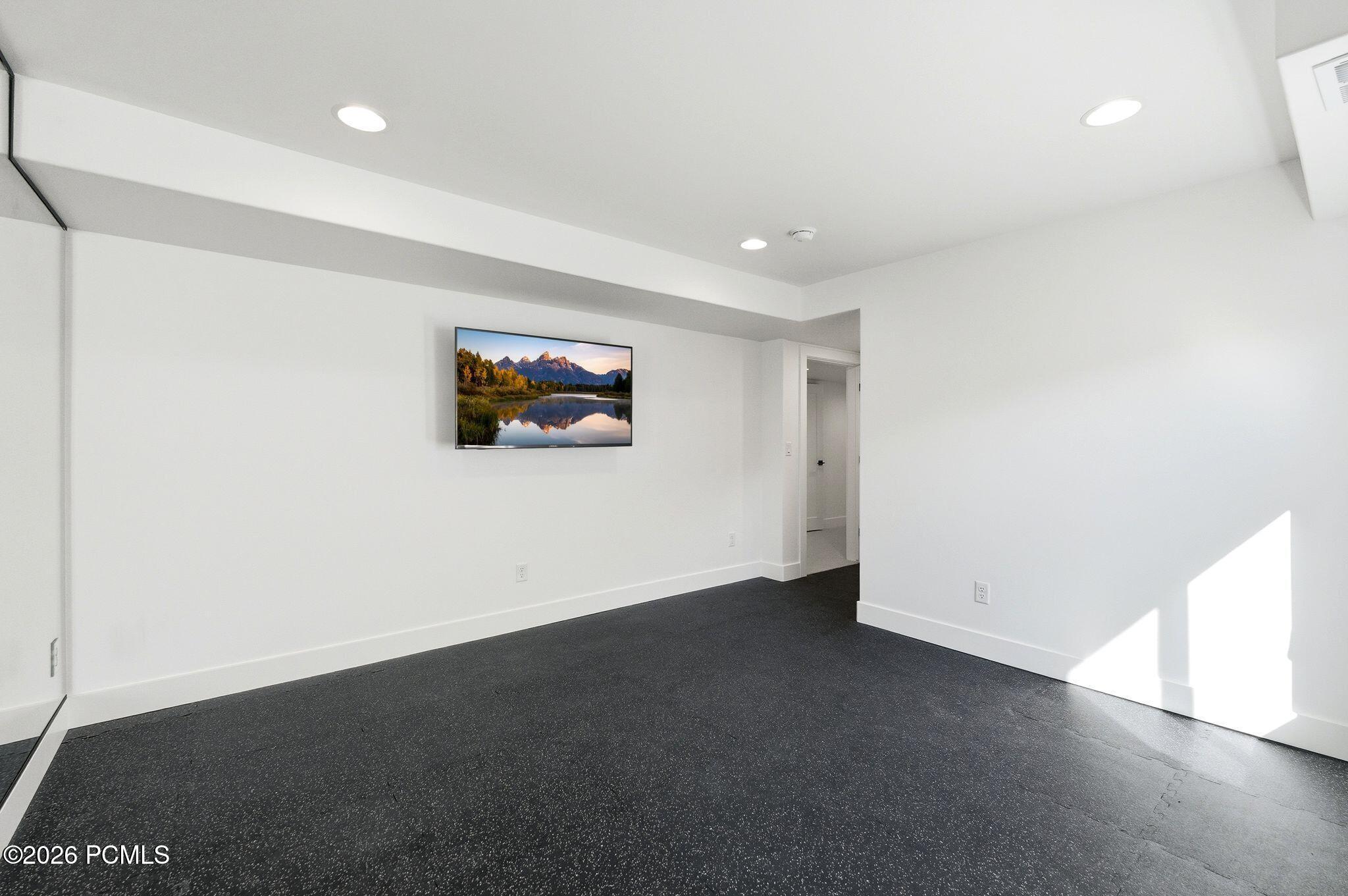 1633 Rocky Mountain Way
