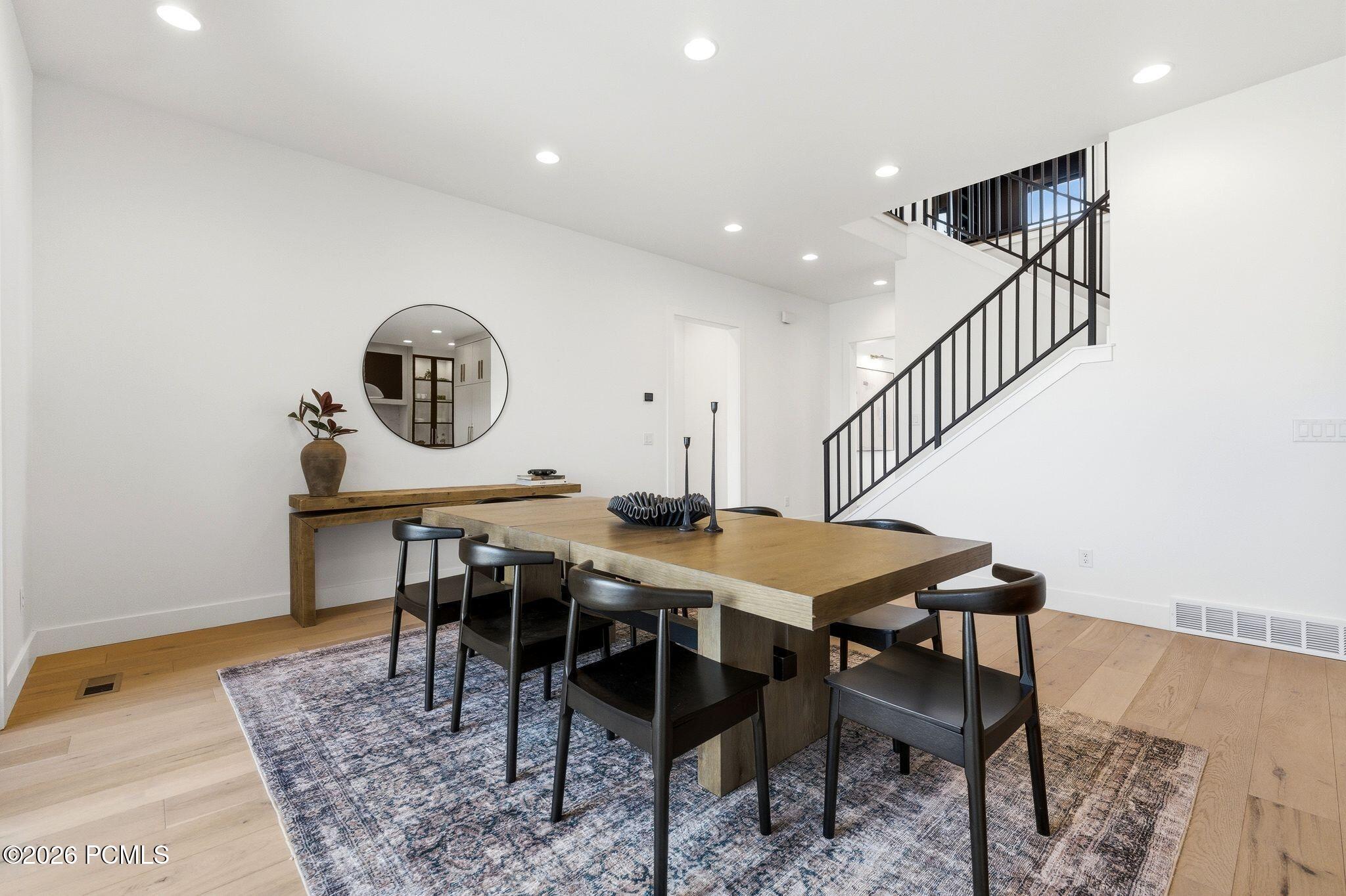 1633 Rocky Mountain Way