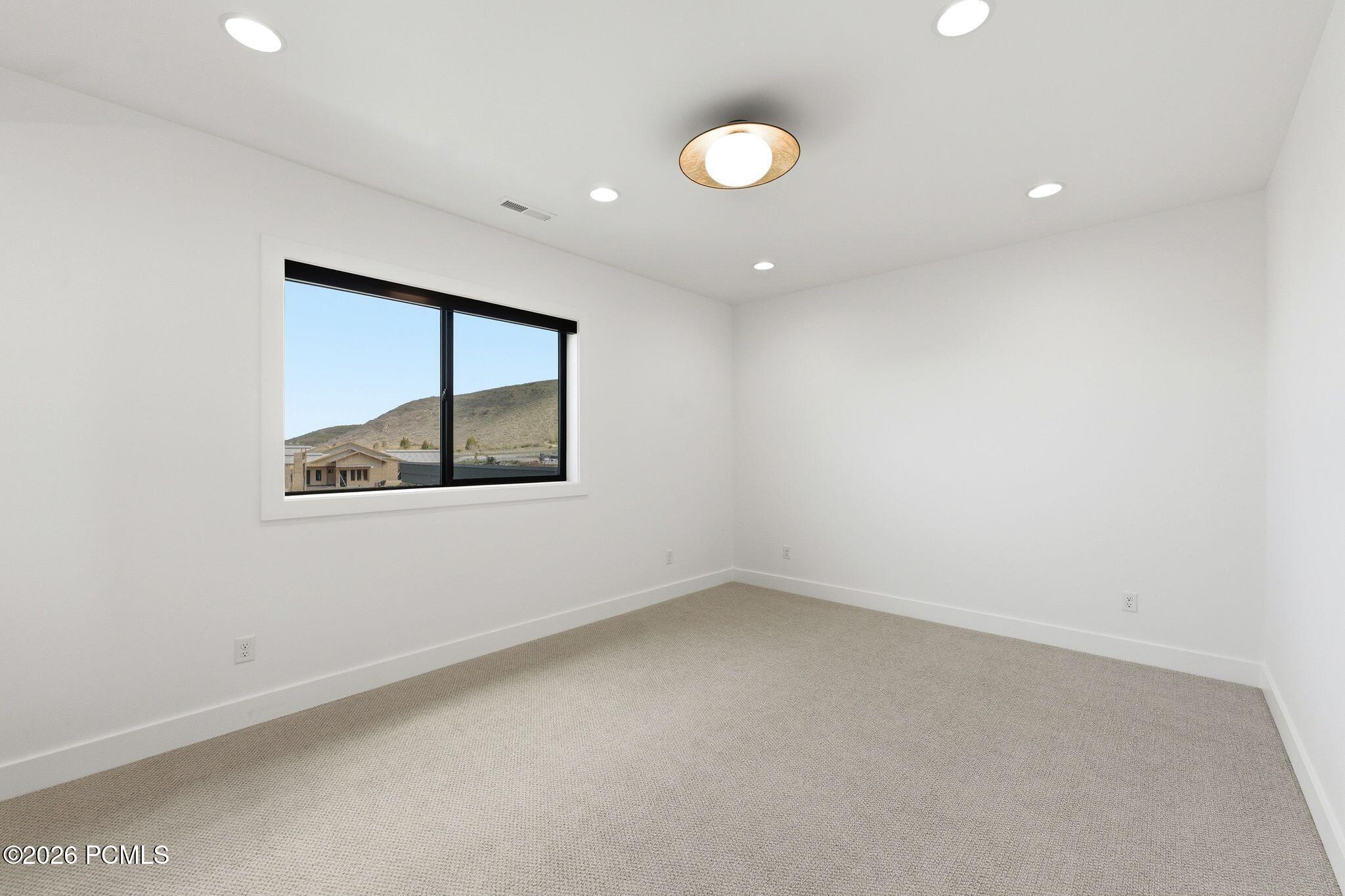 1633 Rocky Mountain Way