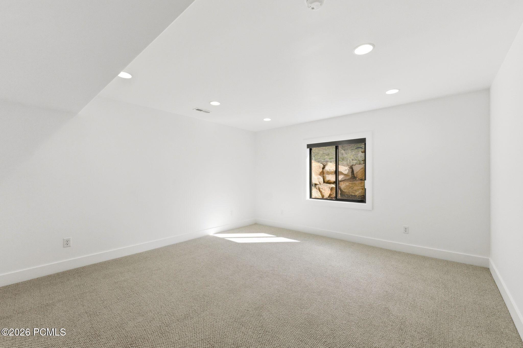 1633 Rocky Mountain Way