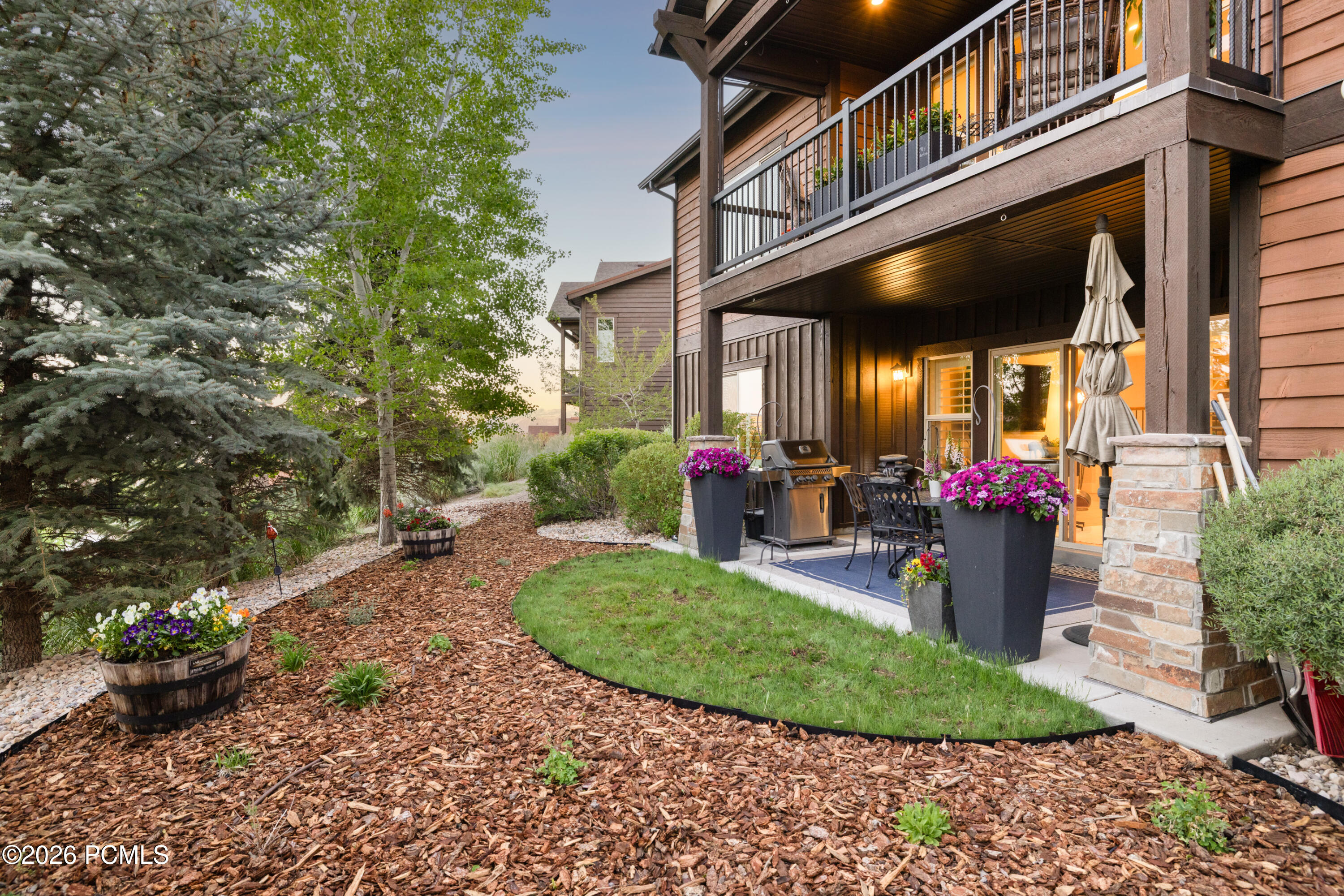 1737 E Viewside Circle