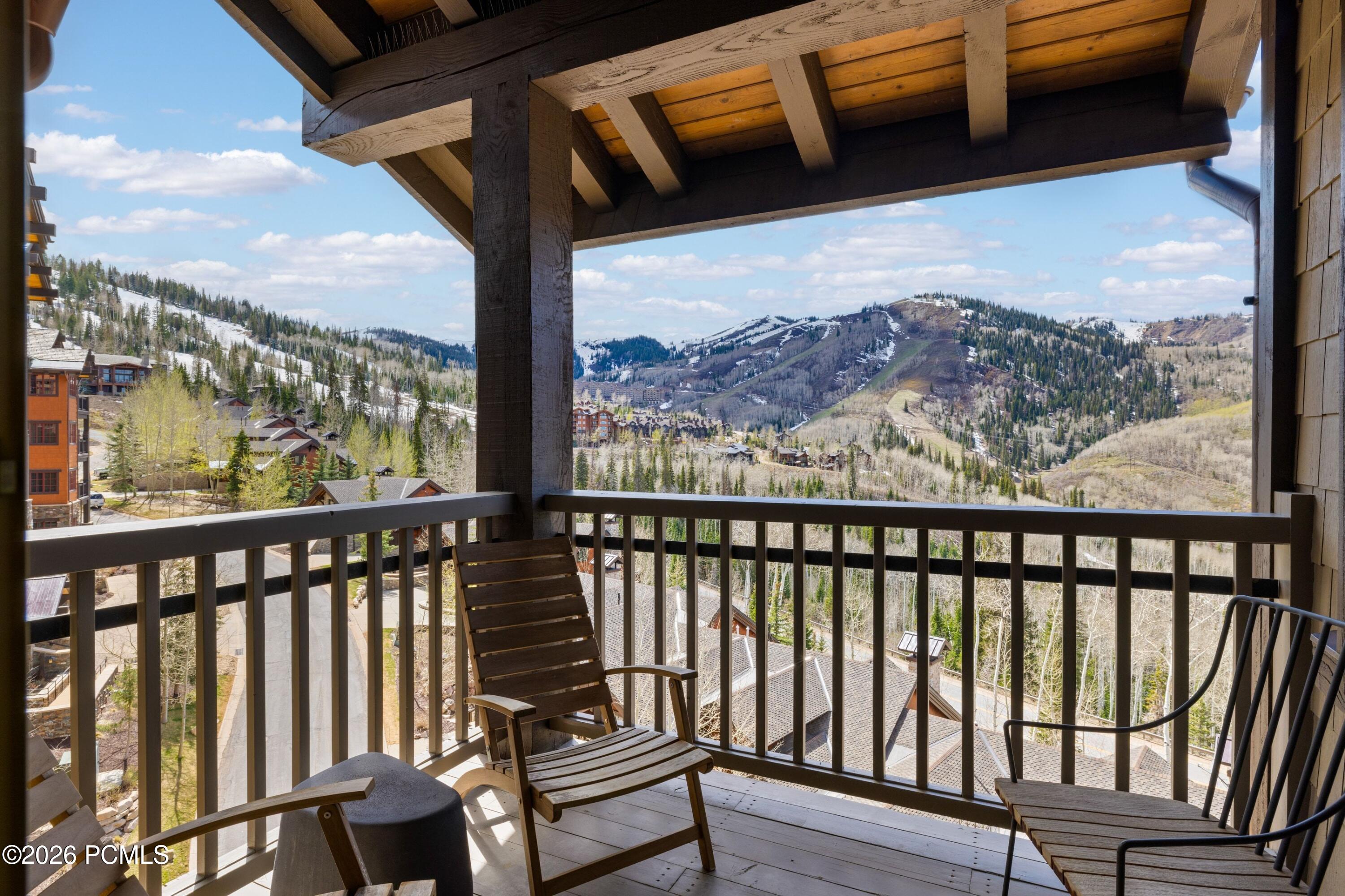 8902 Empire Club Drive 707