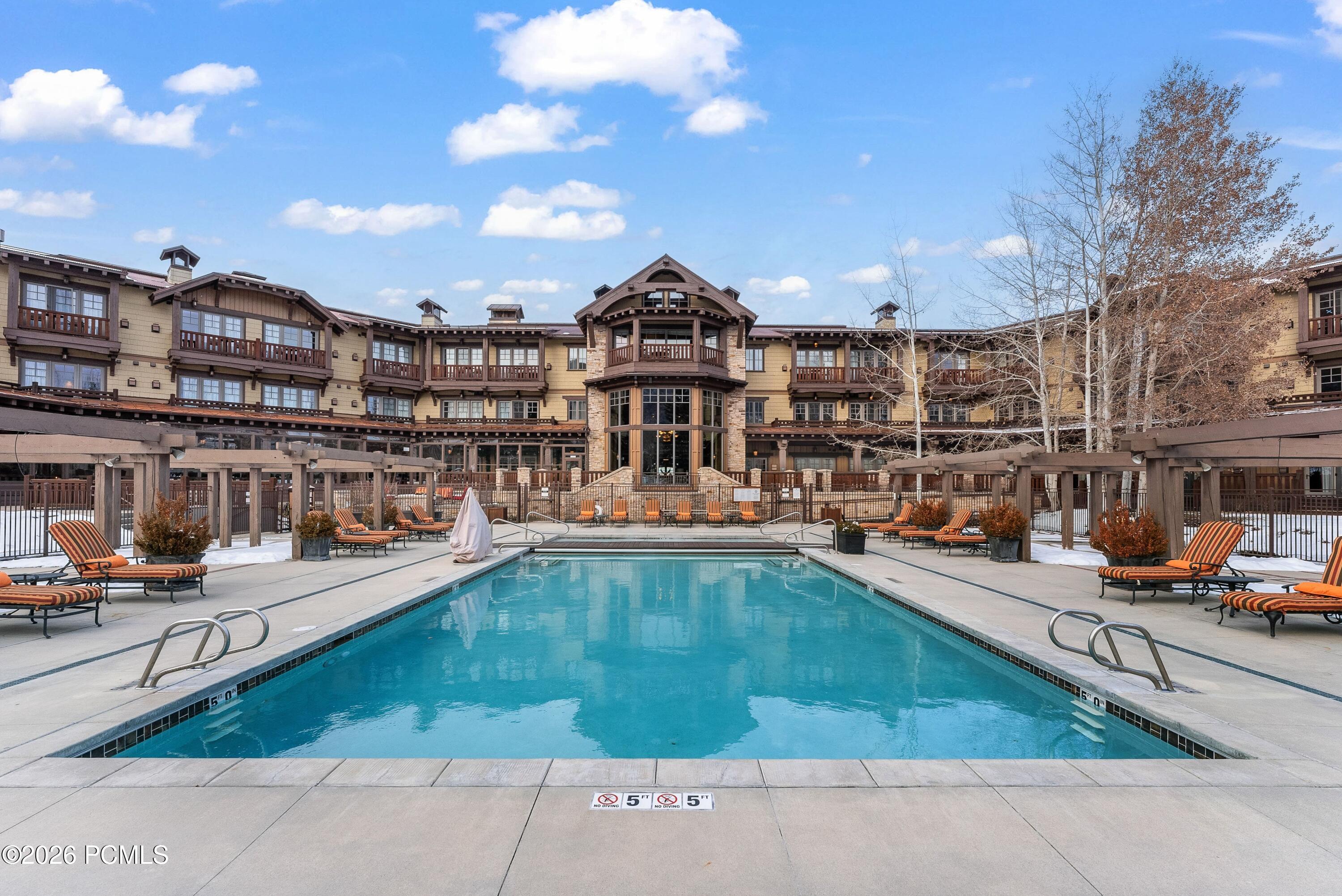 2001 Park Avenue 306