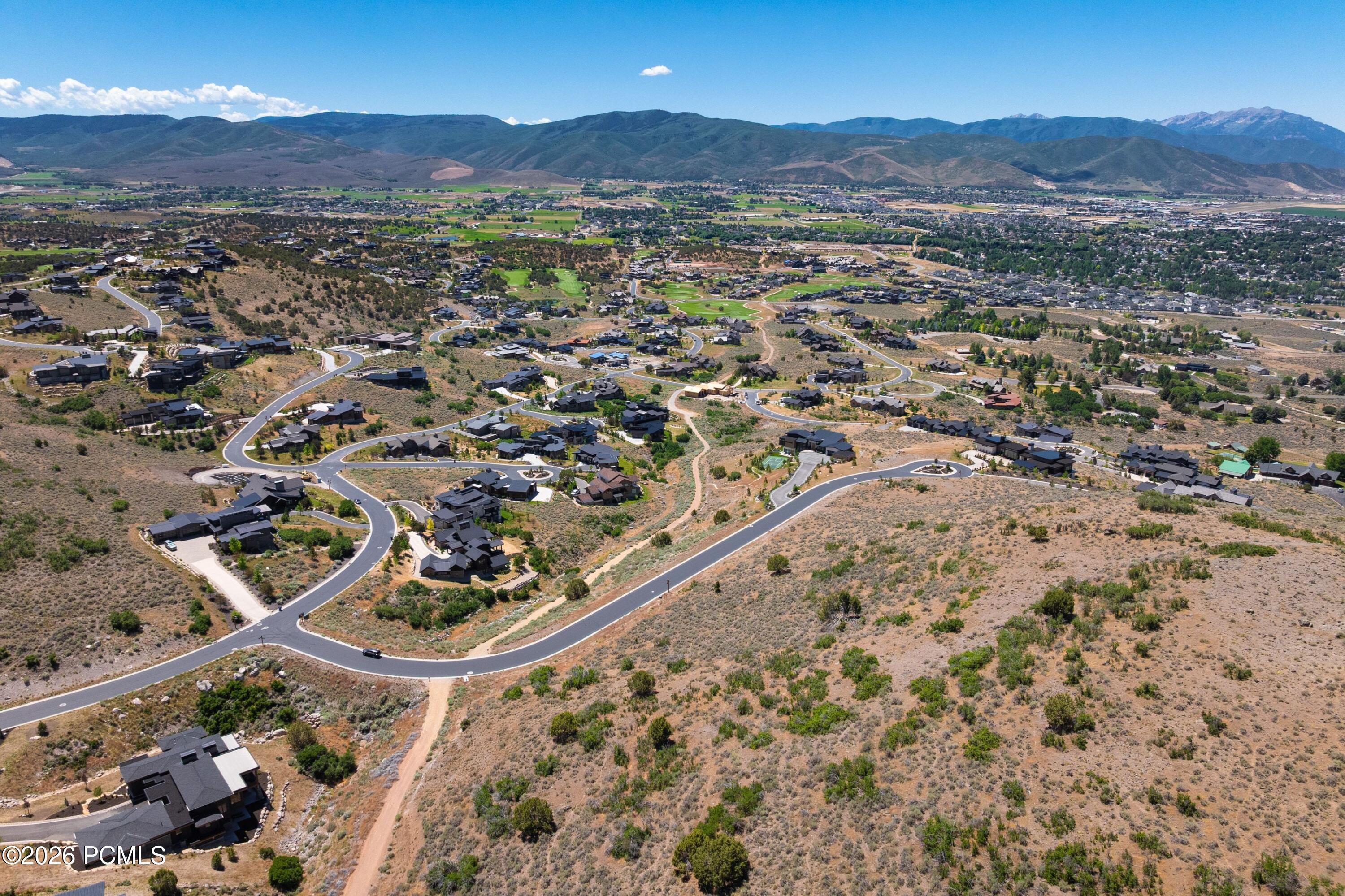 2083 E Upper Lookout Knoll Circle