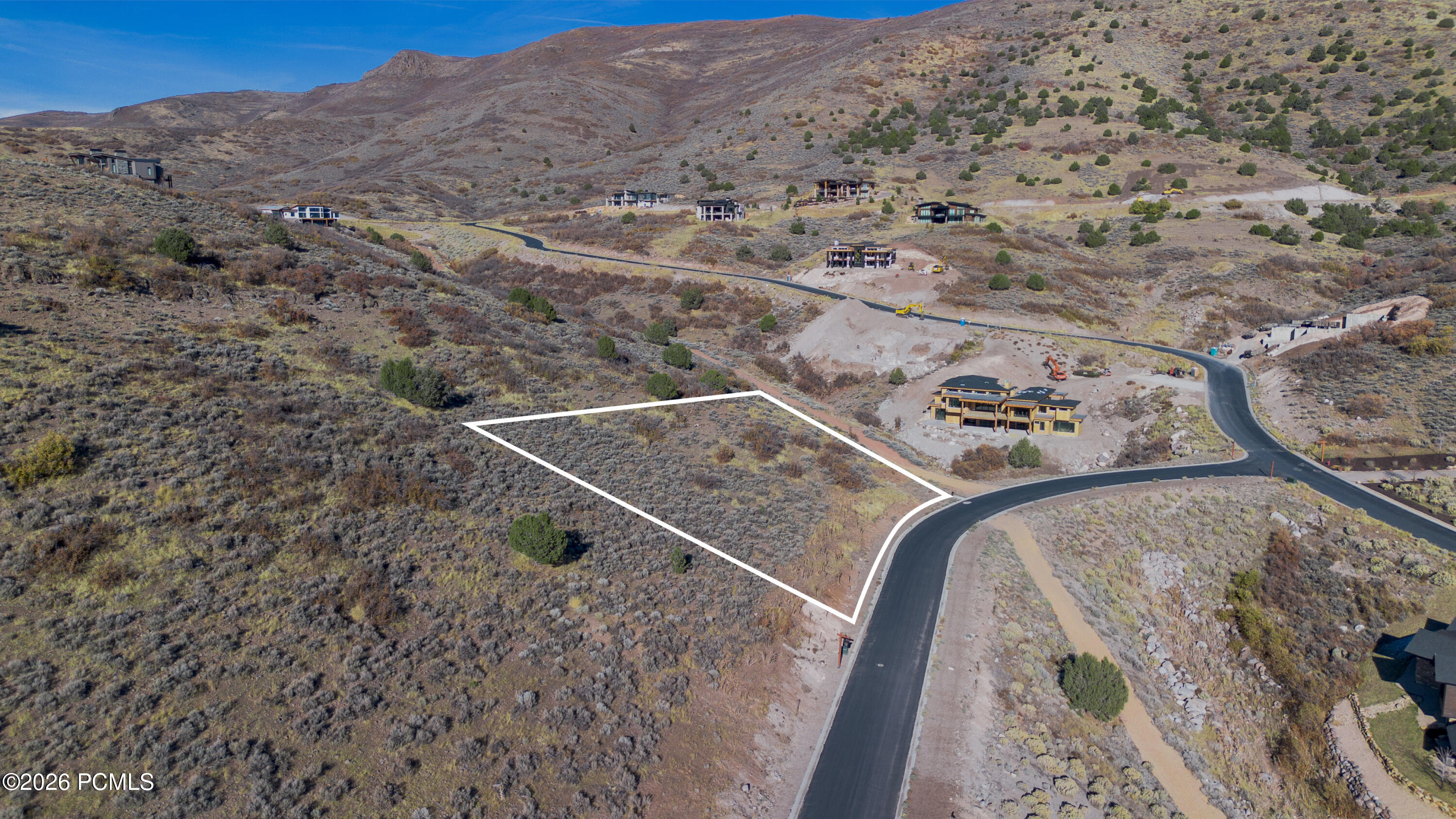 2083 E Upper Lookout Knoll Circle