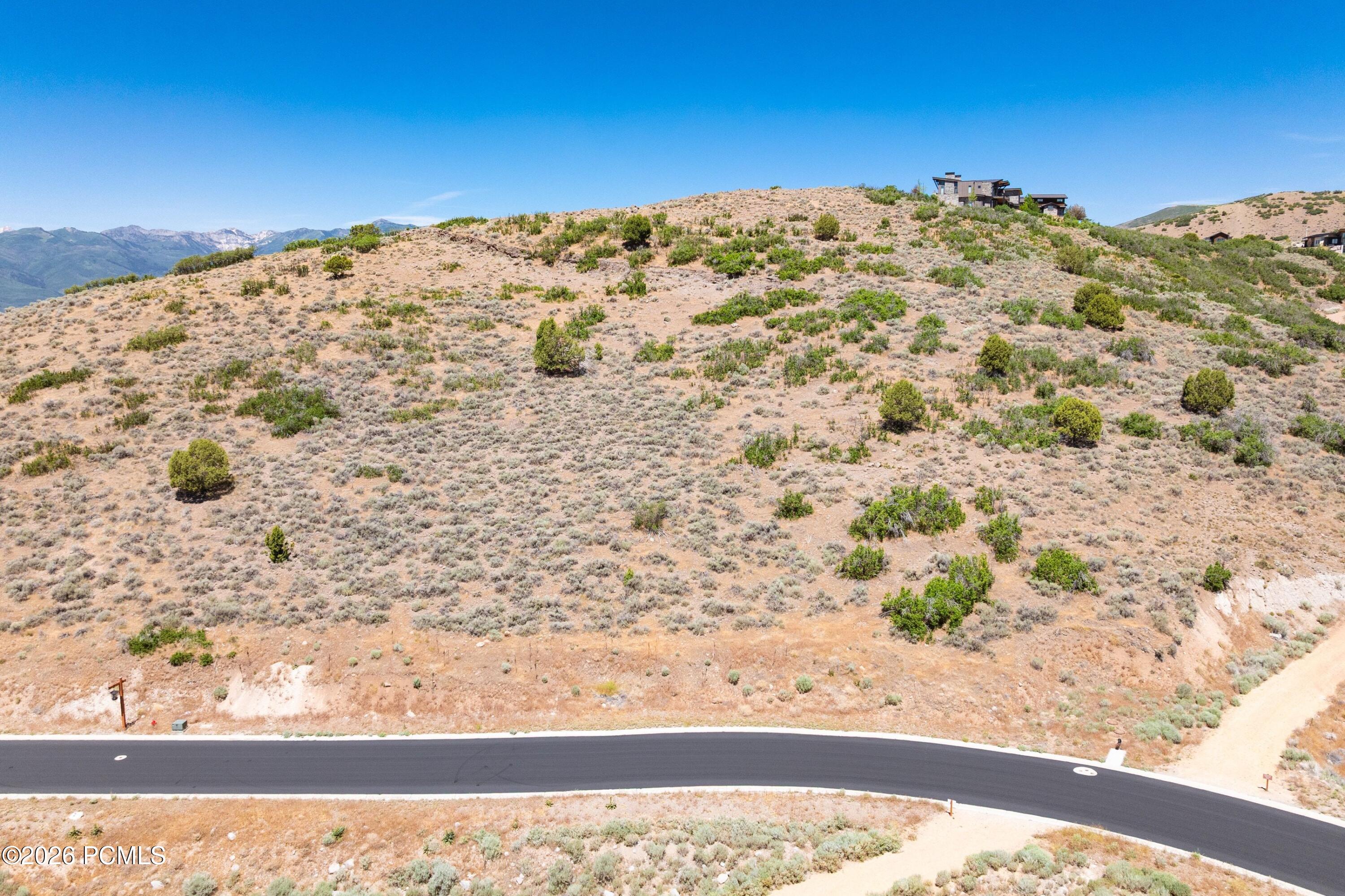 2083 E Upper Lookout Knoll Circle