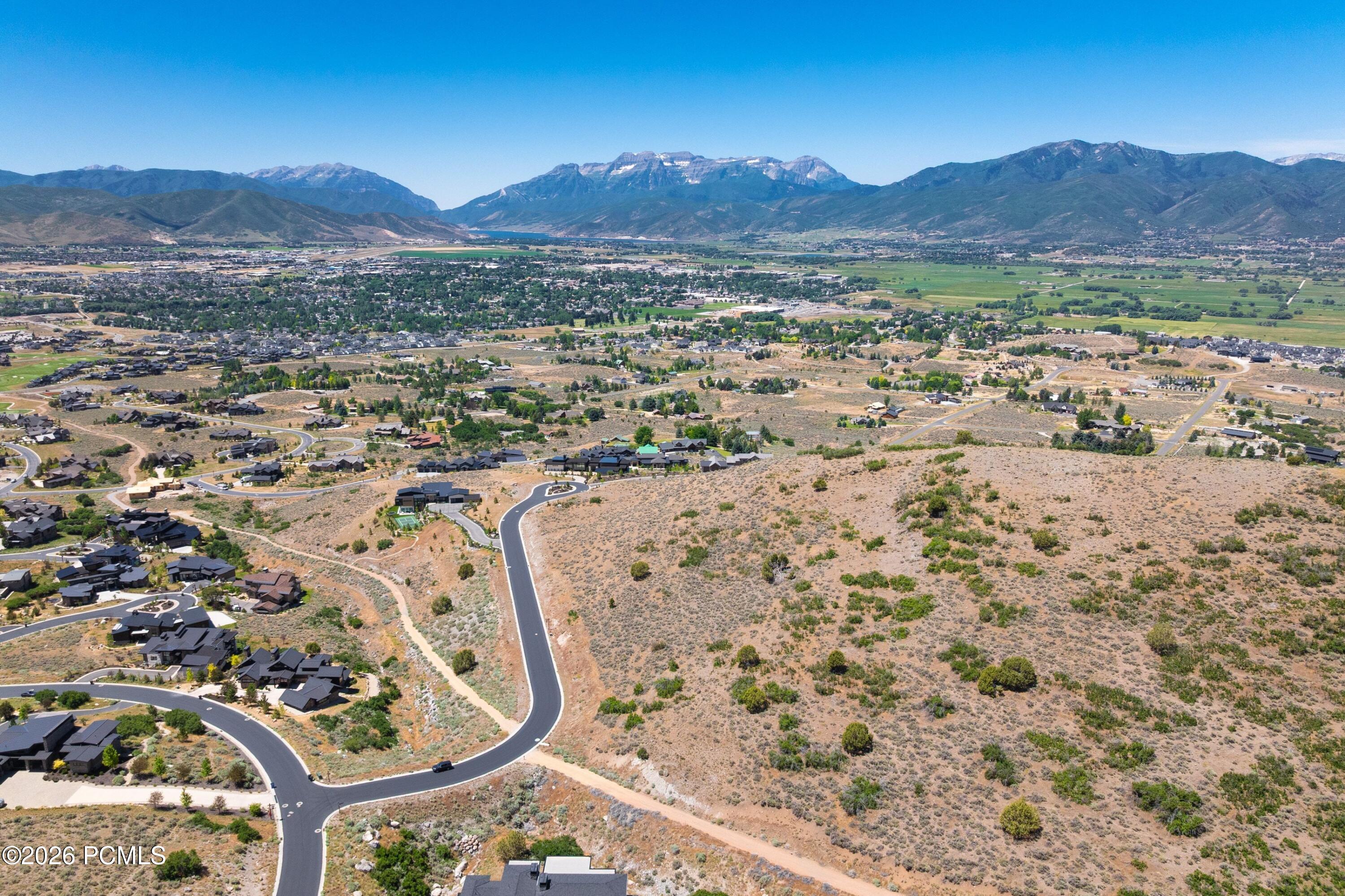 2083 E Upper Lookout Knoll Circle