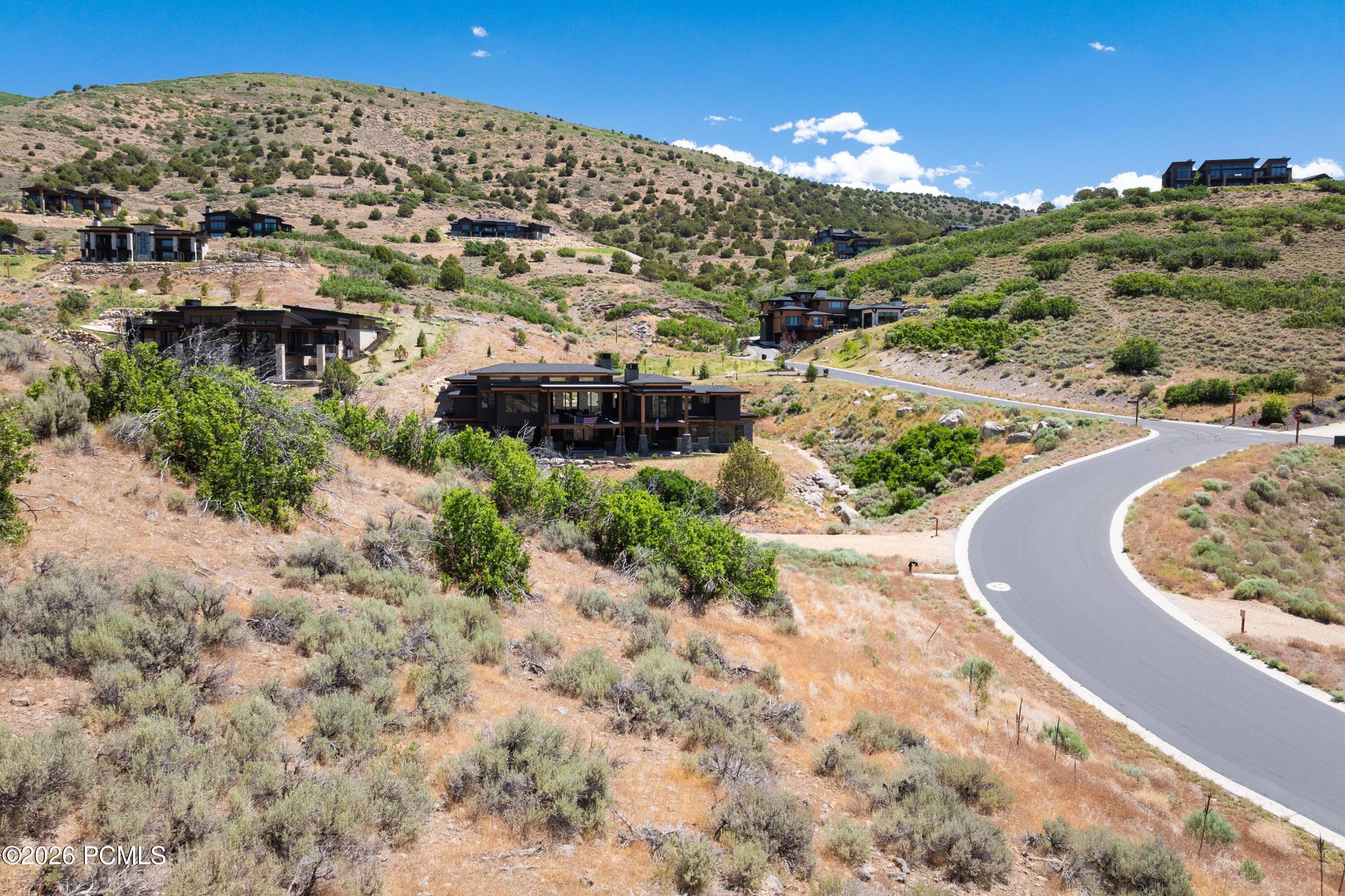 2083 E Upper Lookout Knoll Circle