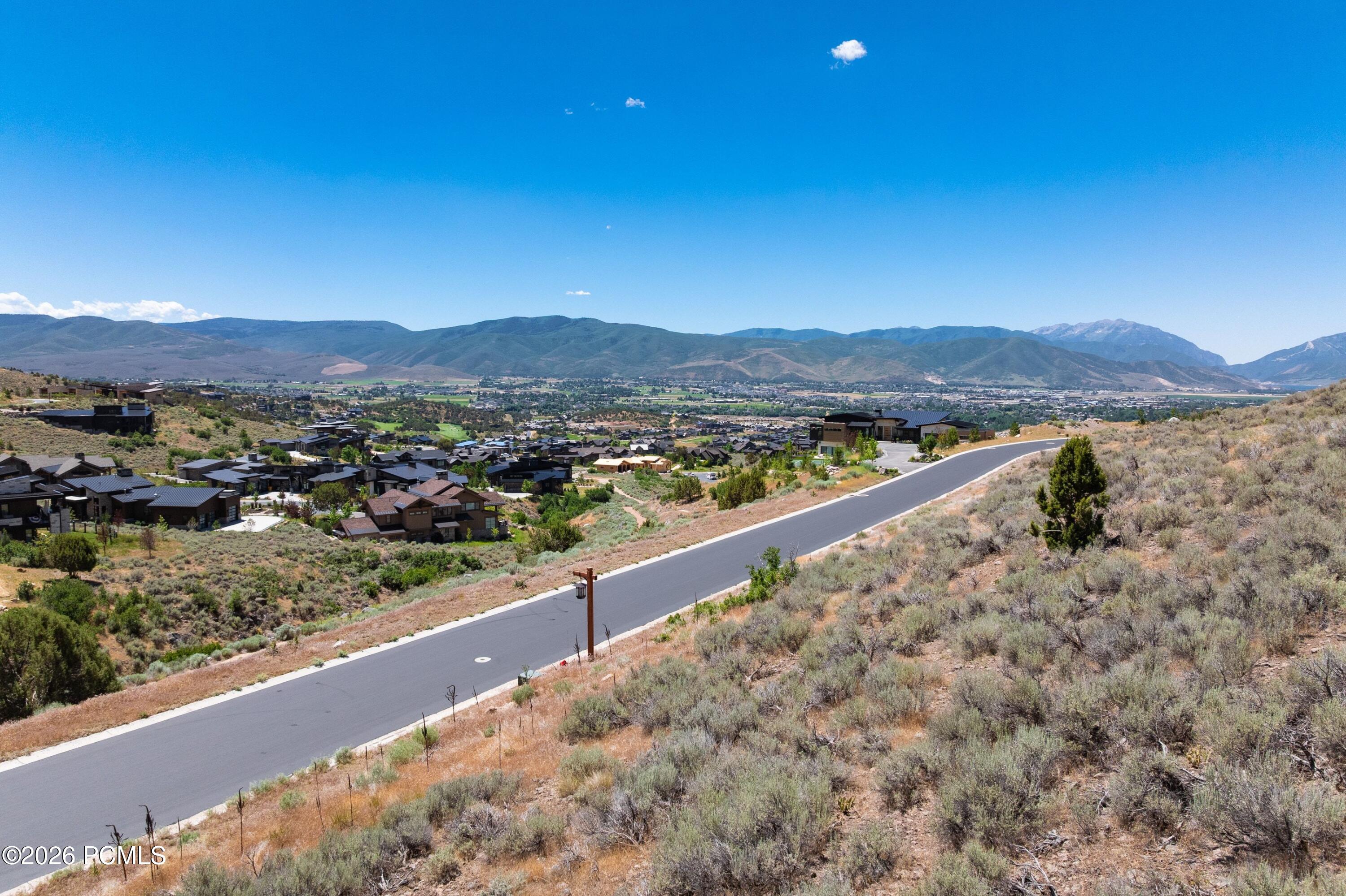 2083 E Upper Lookout Knoll Circle