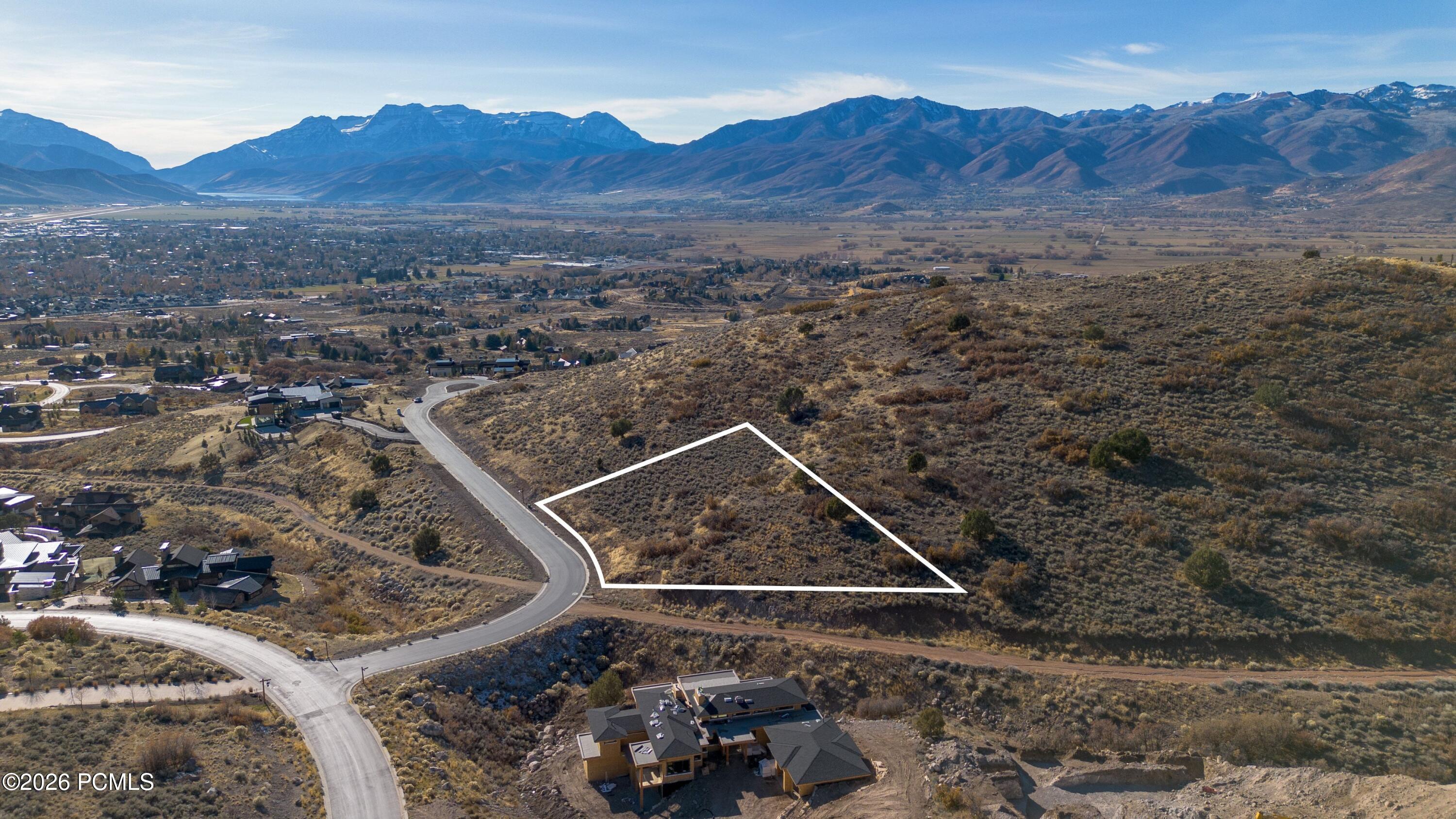 2083 E Upper Lookout Knoll Circle