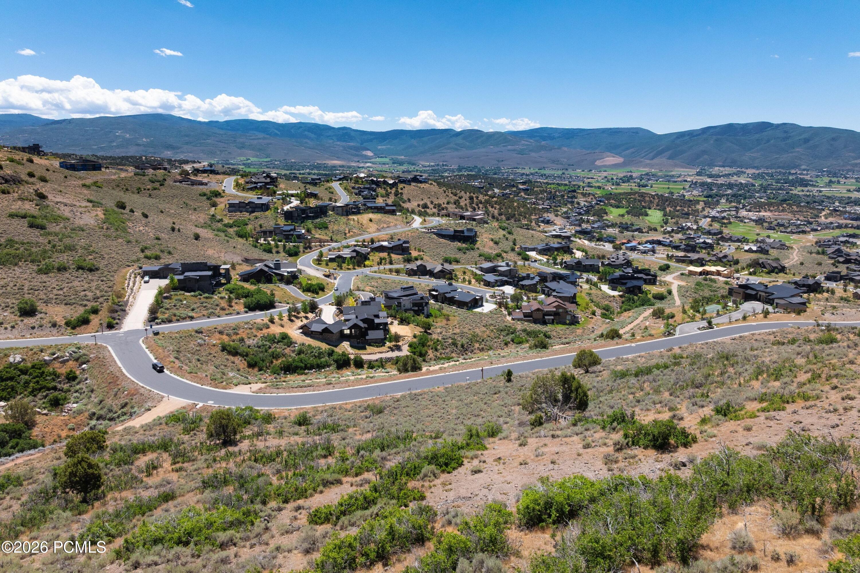 2083 E Upper Lookout Knoll Circle