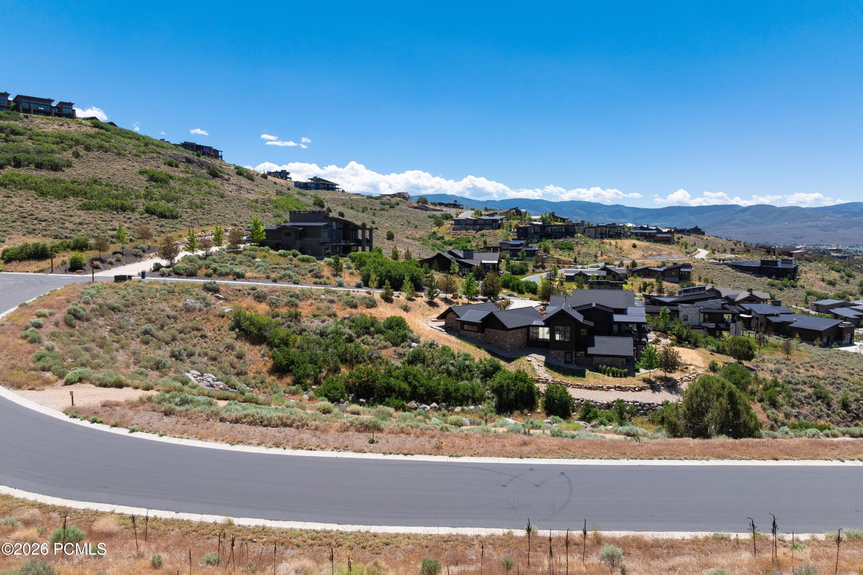 2083 E Upper Lookout Knoll Circle