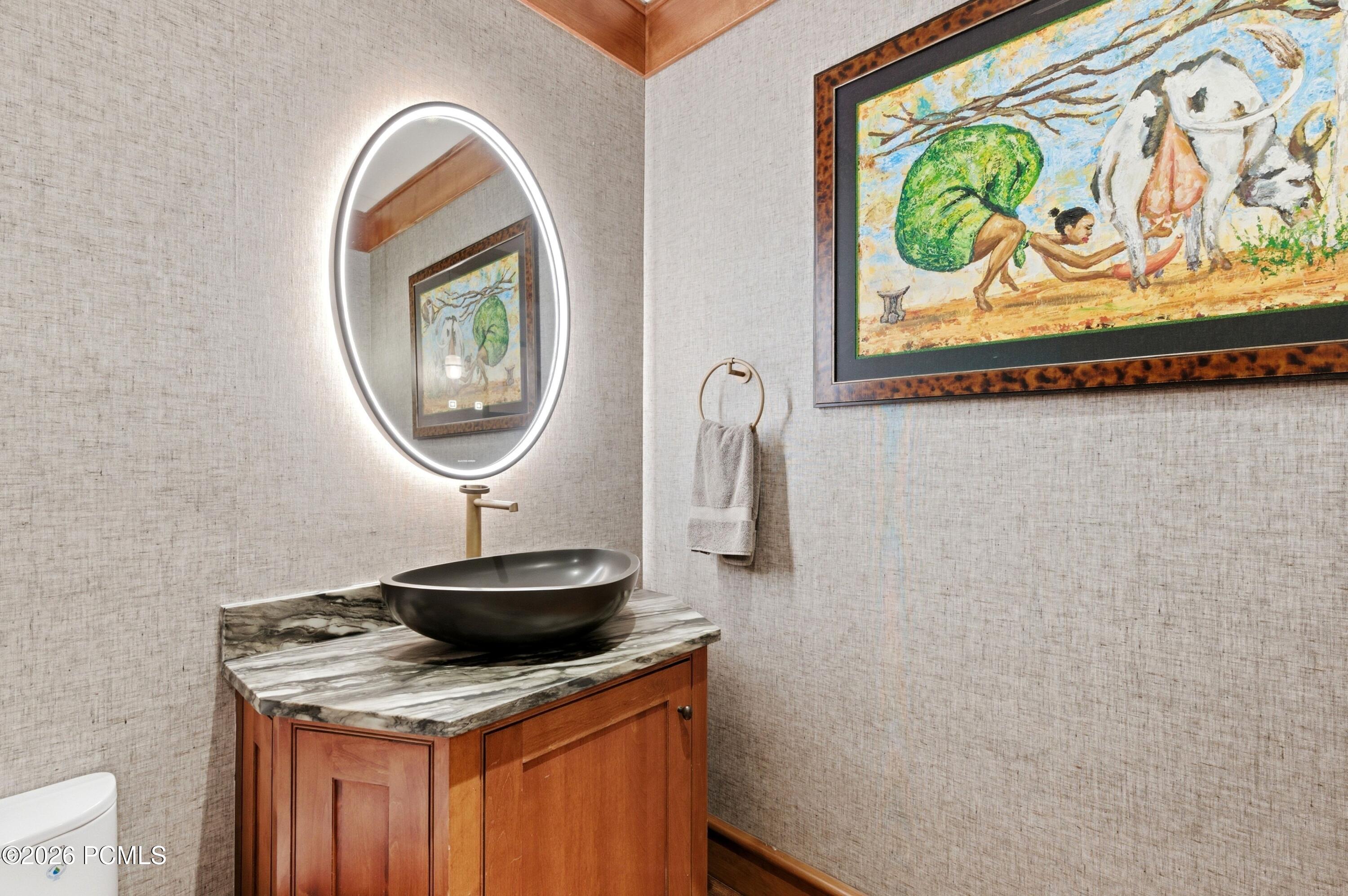 1042 W Quarry Mountain Lane