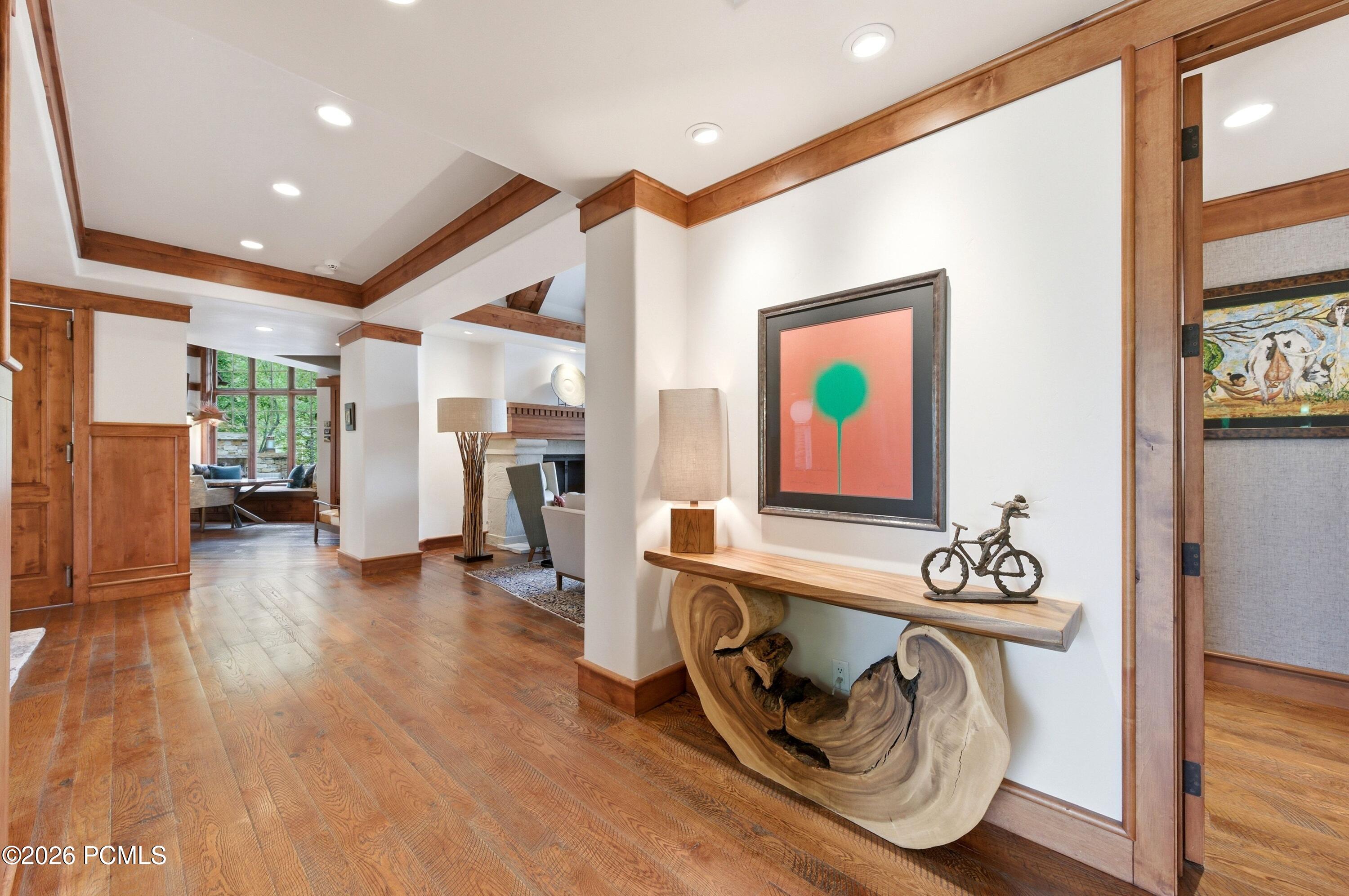 1042 W Quarry Mountain Lane