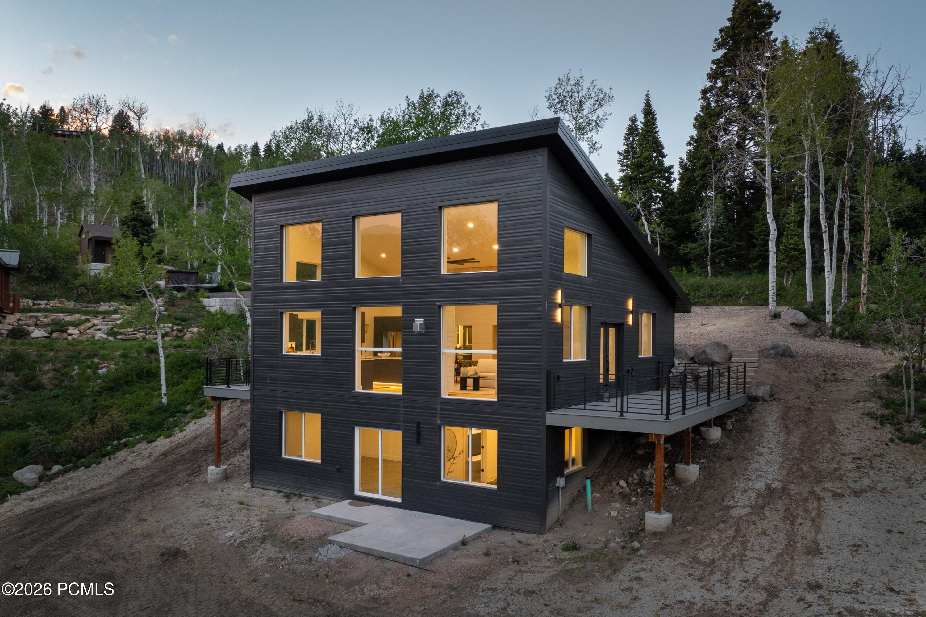 1065 W Beaver Circle