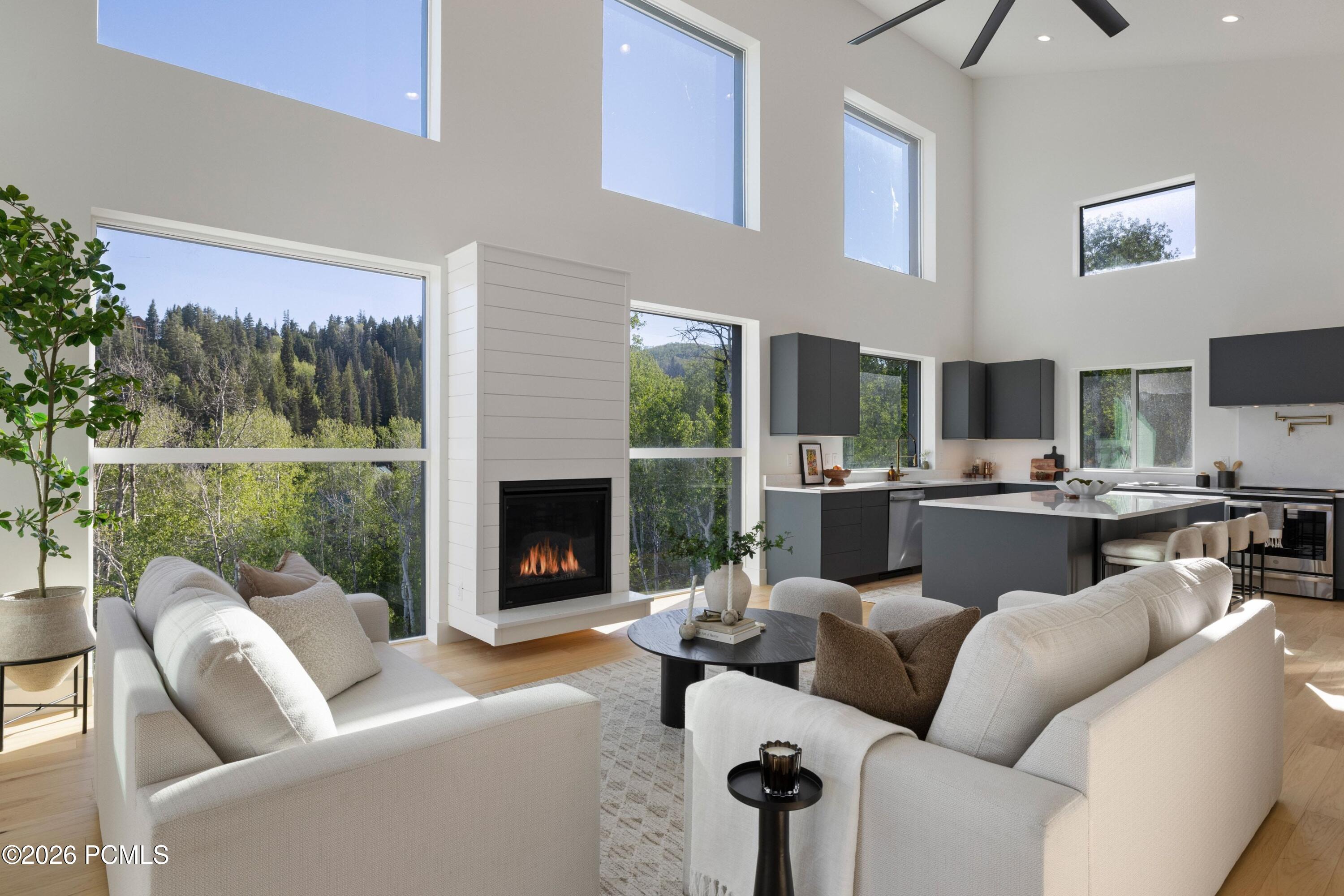 1065 W Beaver Circle