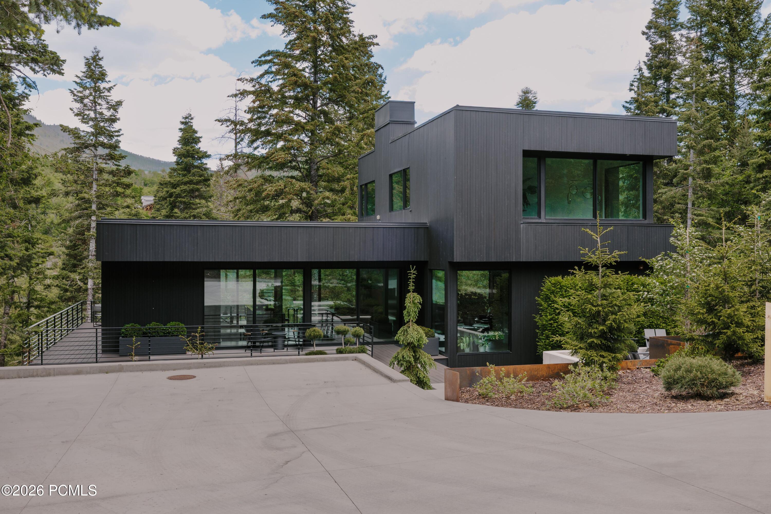 3011 E Ridge Top Road