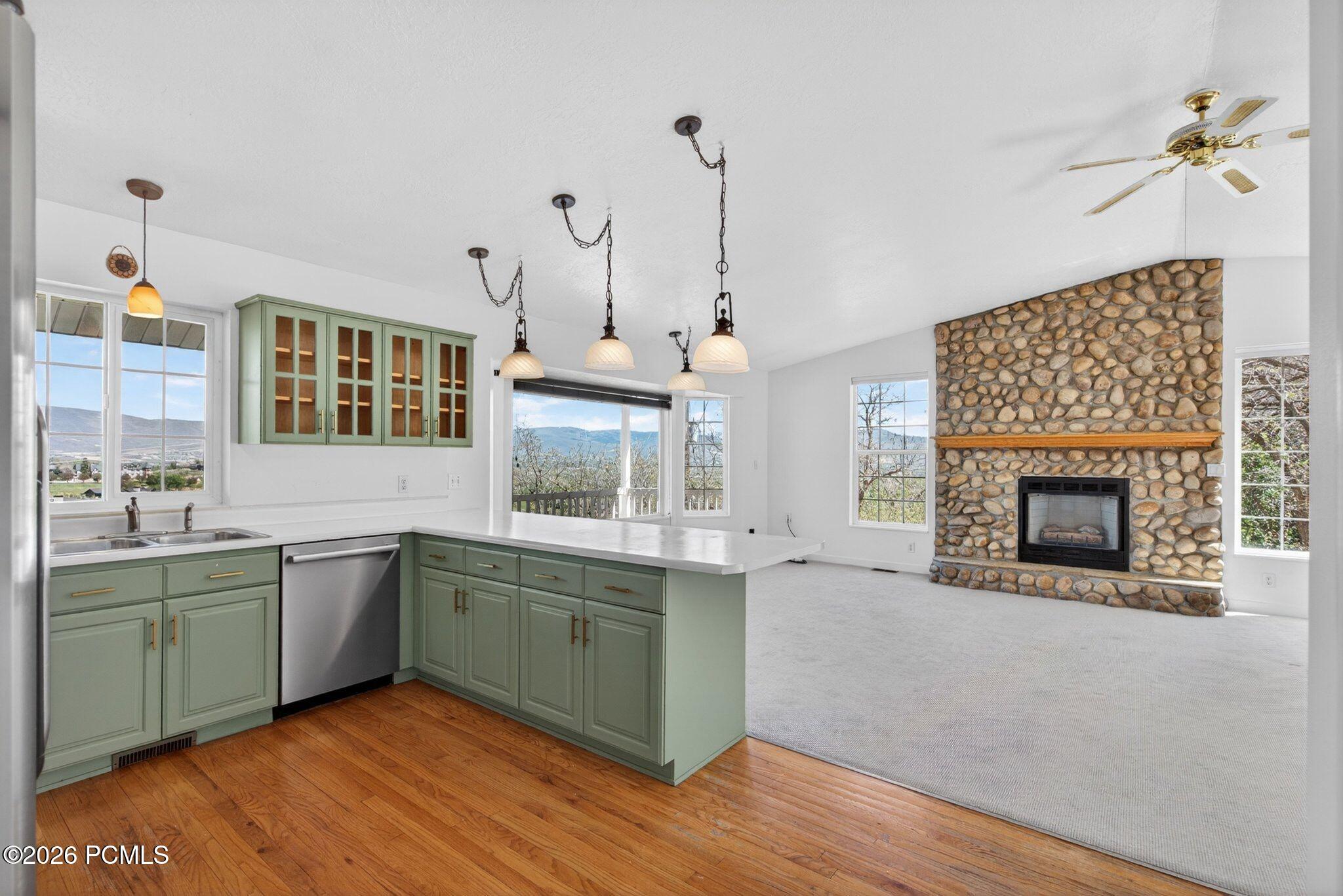 380 Luzern Road