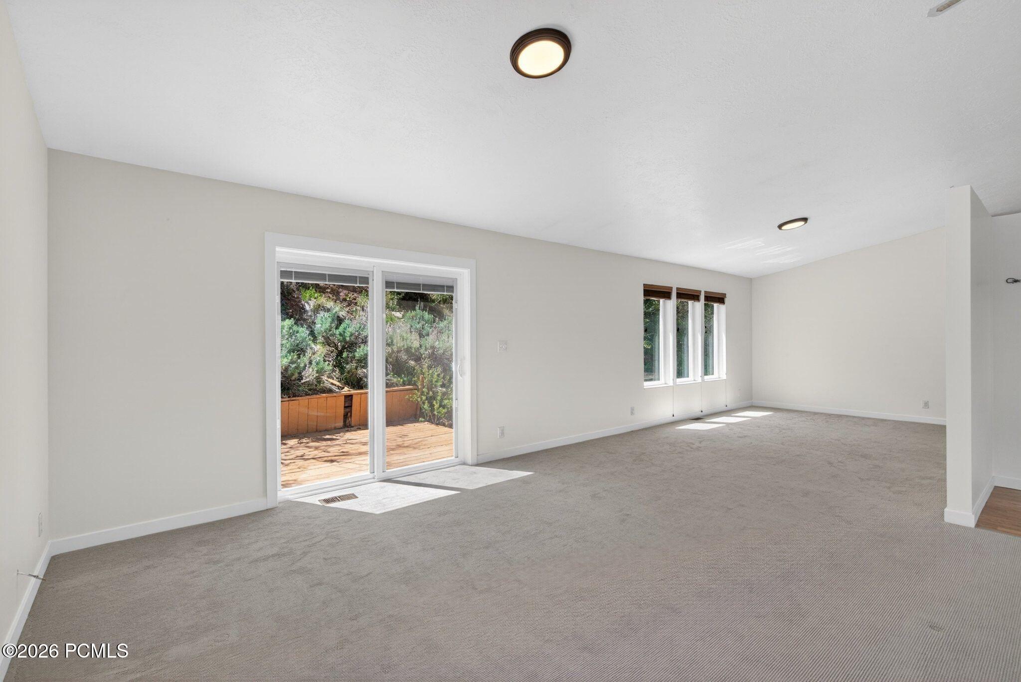 380 Luzern Road