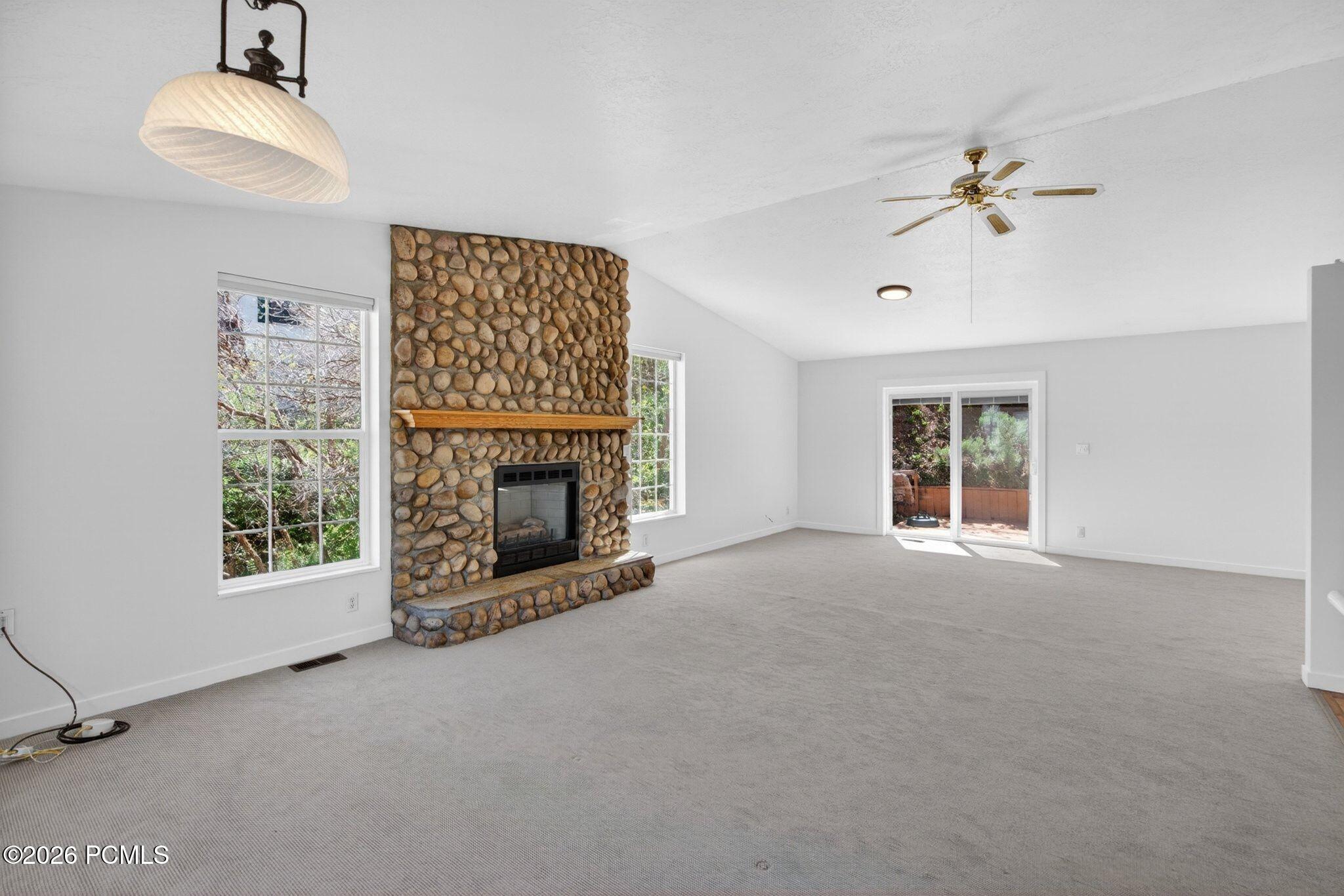380 Luzern Road