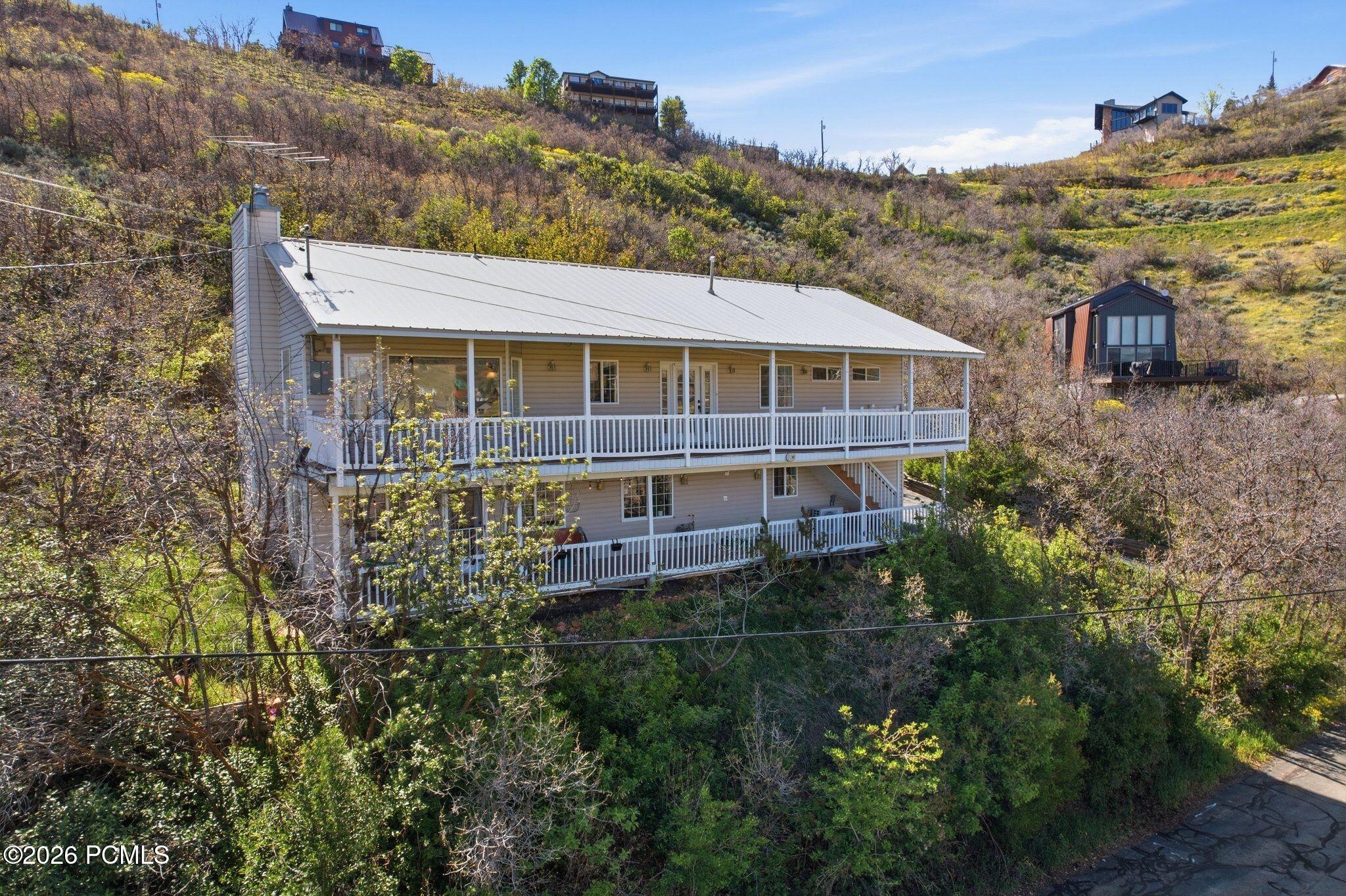380 Luzern Road