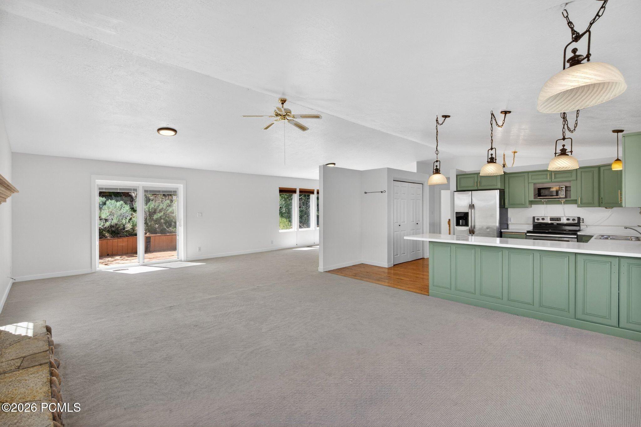 380 Luzern Road