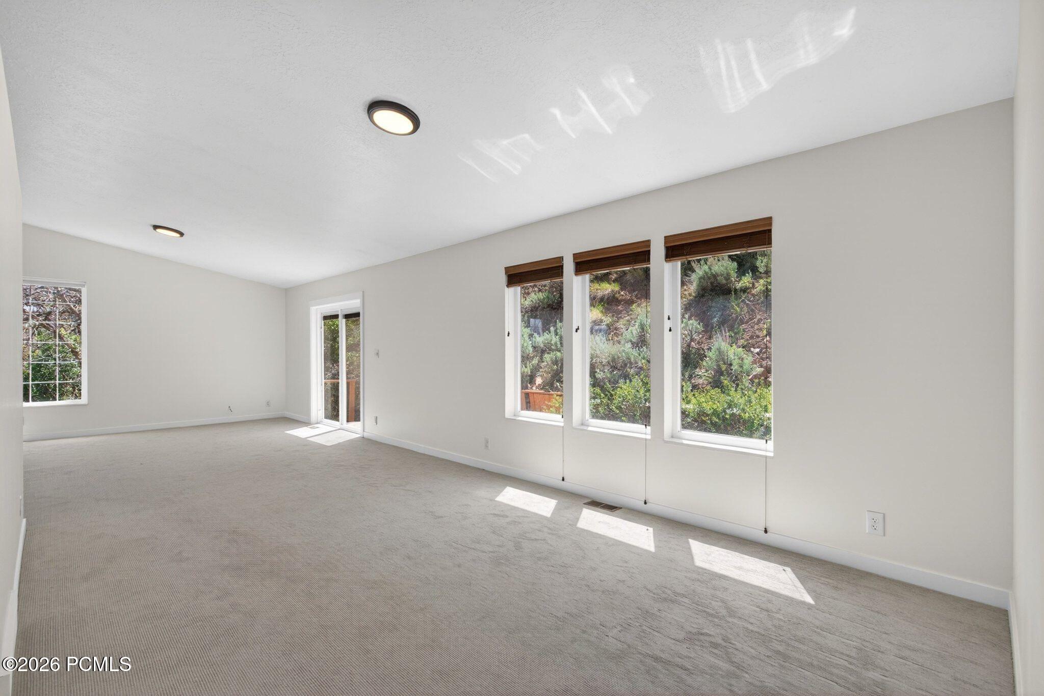 380 Luzern Road