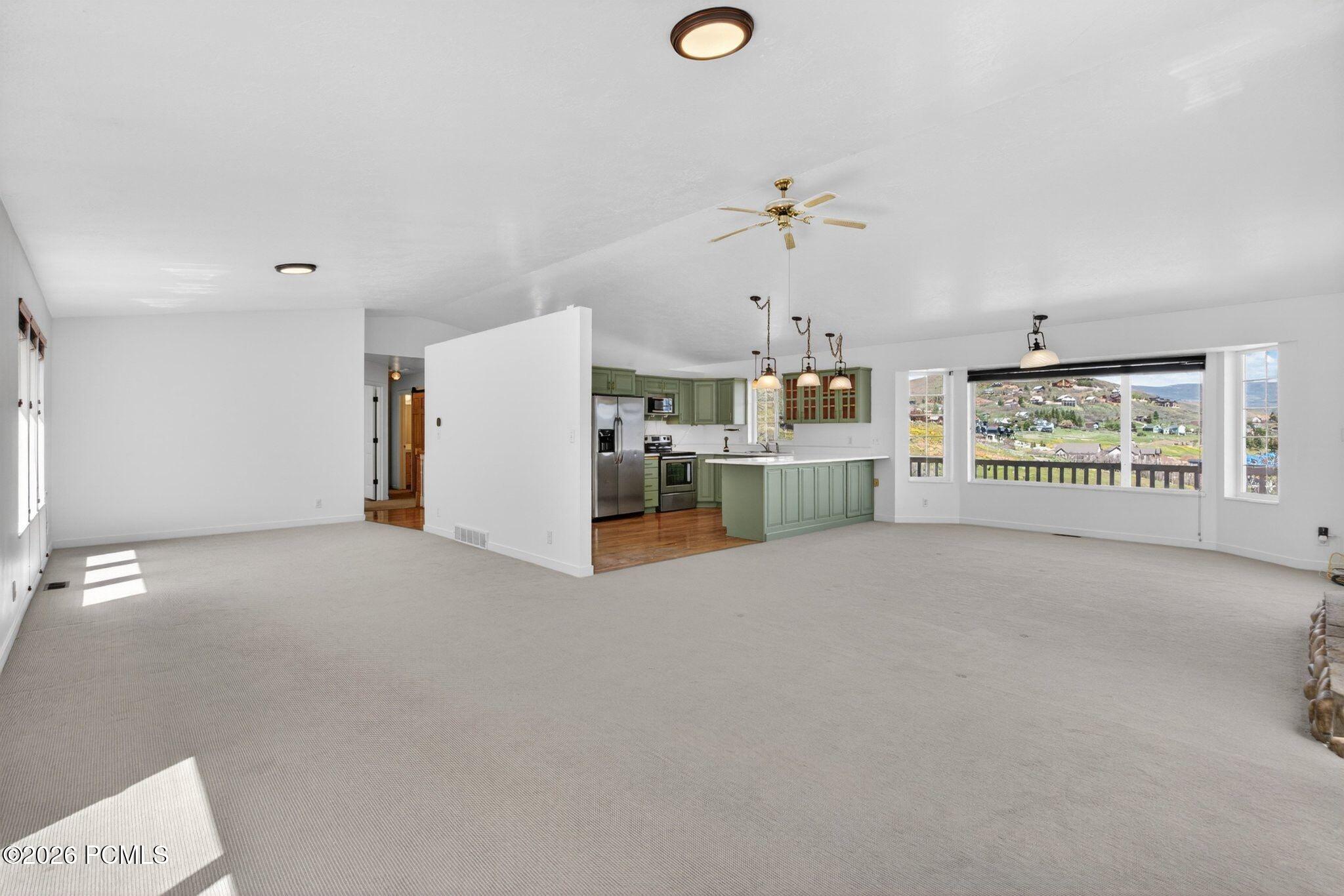 380 Luzern Road