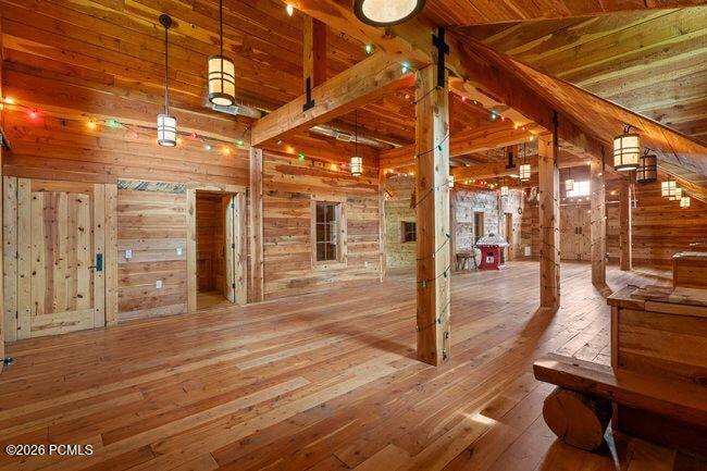1943 N Wolf Creek Ranch Road