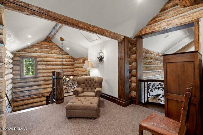 1943 N Wolf Creek Ranch Road